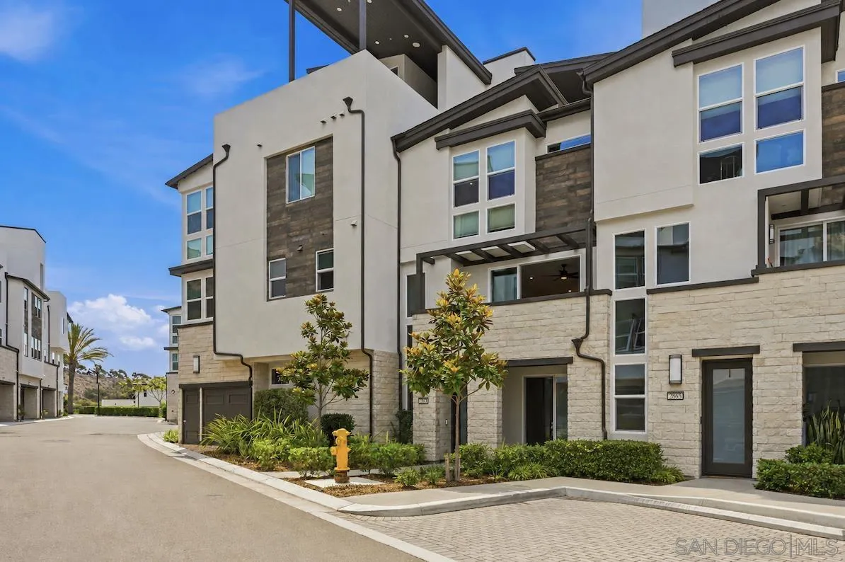 https://cdn.realtyfeed.com/cdn/127/260013763/a341814879374702333af32ba1a8895f.webp