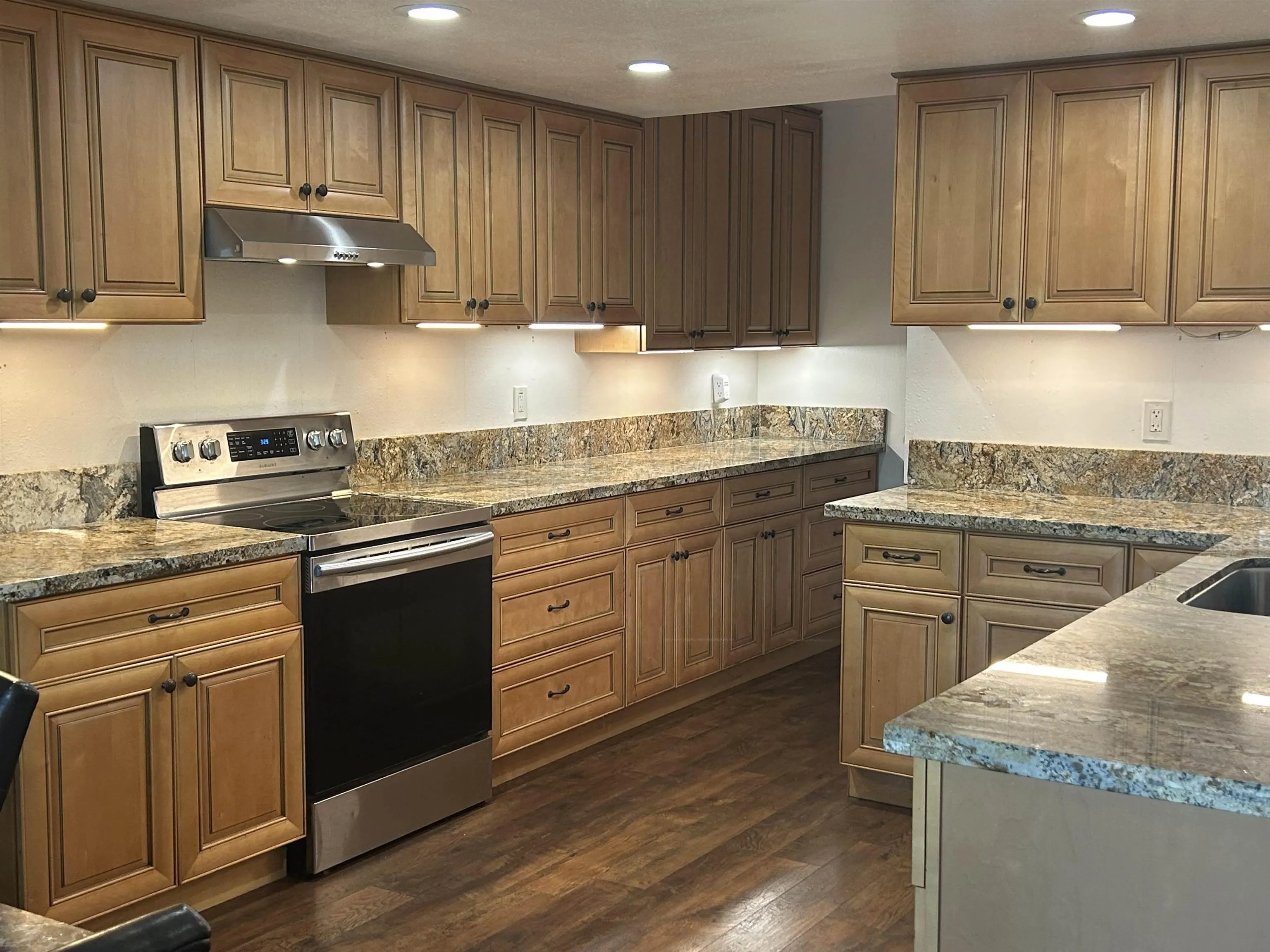 https://cdn.realtyfeed.com/cdn/127/260013767/91ec687bf08234f729dea608aa3430c8.webp