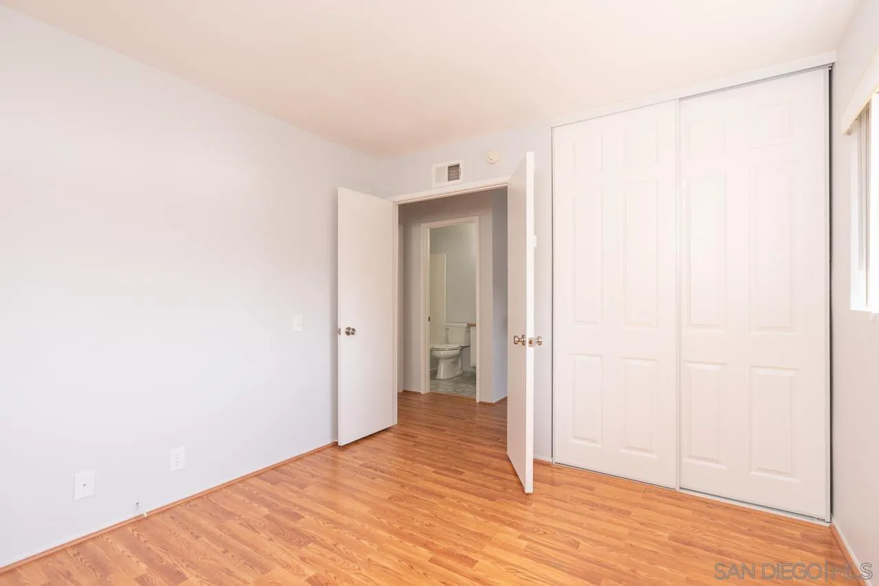 Photo #9: 260013771 Listing: Photo #9