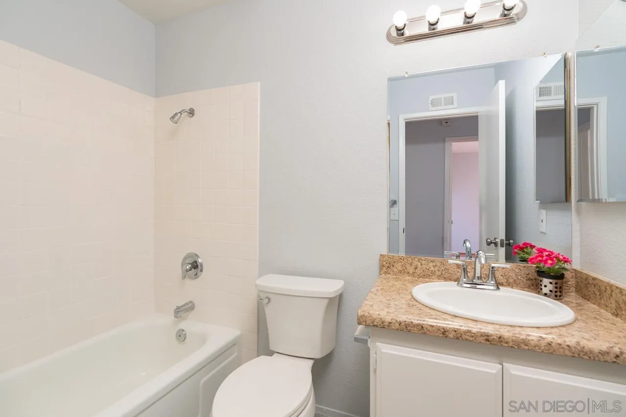 Photo #10: 260013771 Listing: Photo #10