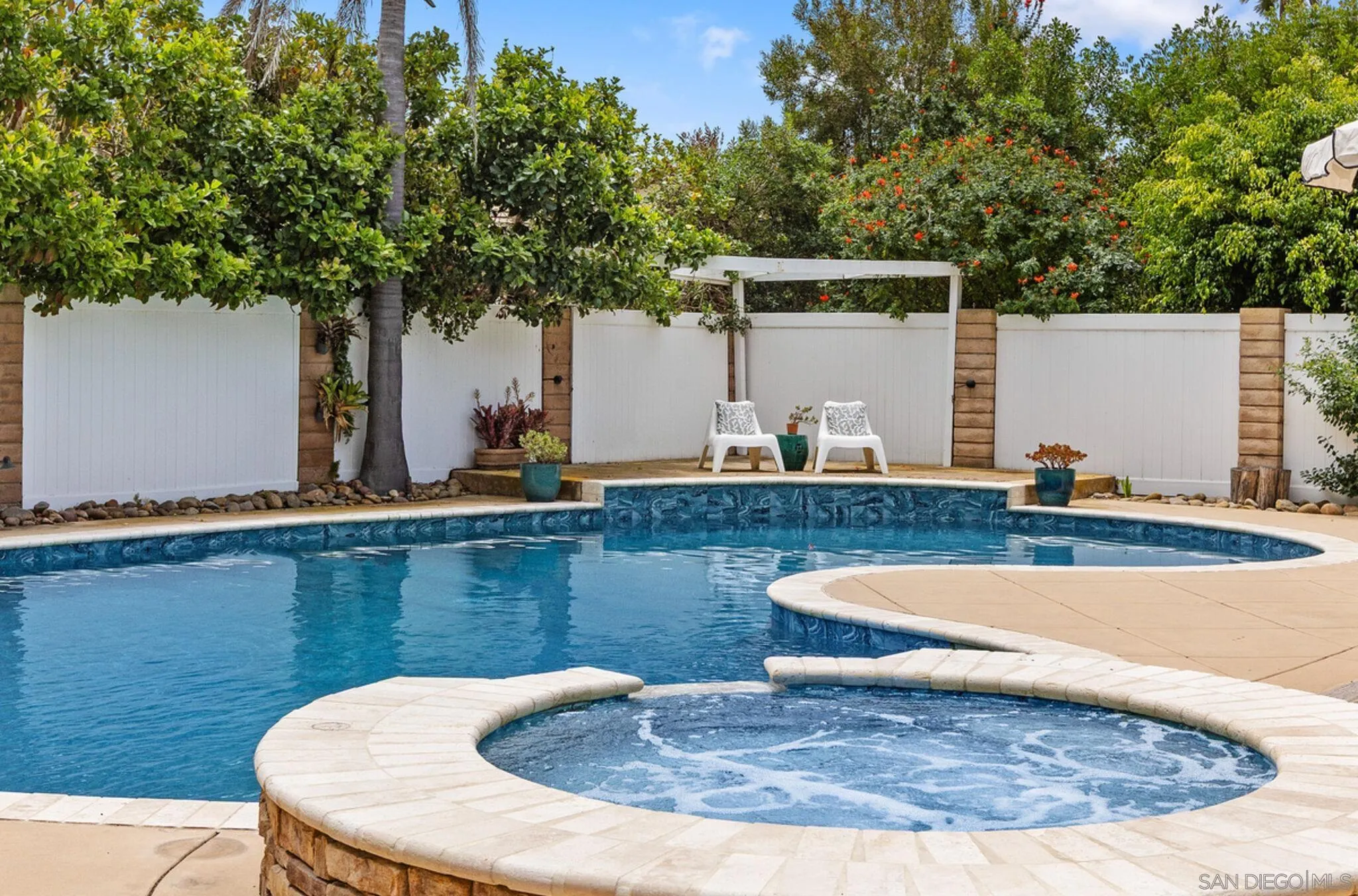 https://cdn.realtyfeed.com/cdn/127/260013773/0616d9580016e37ecc652cb232ad6b2f.webp