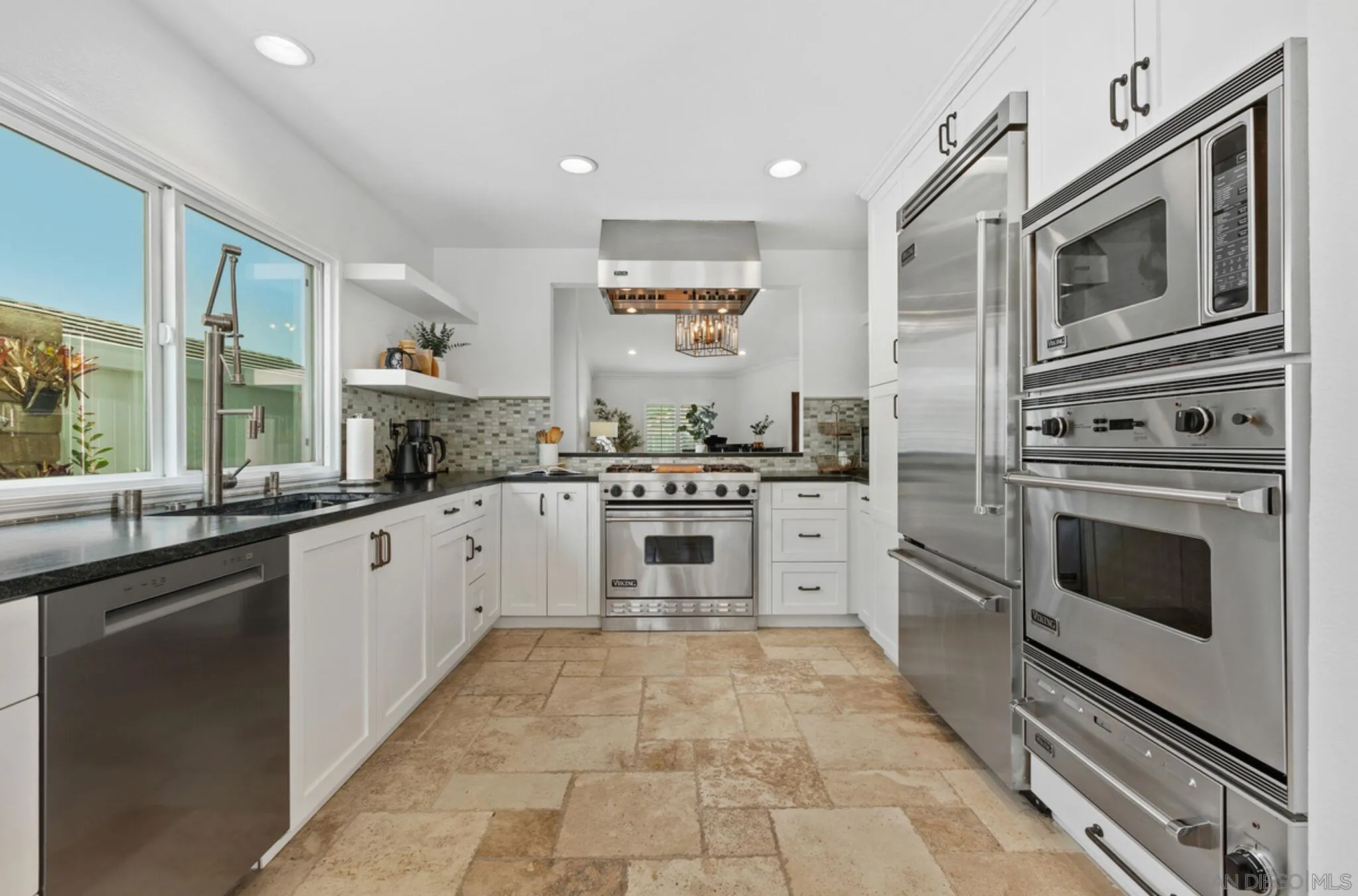 https://cdn.realtyfeed.com/cdn/127/260013773/3e0e960ee98422eab4134bd2b74b8c25.webp