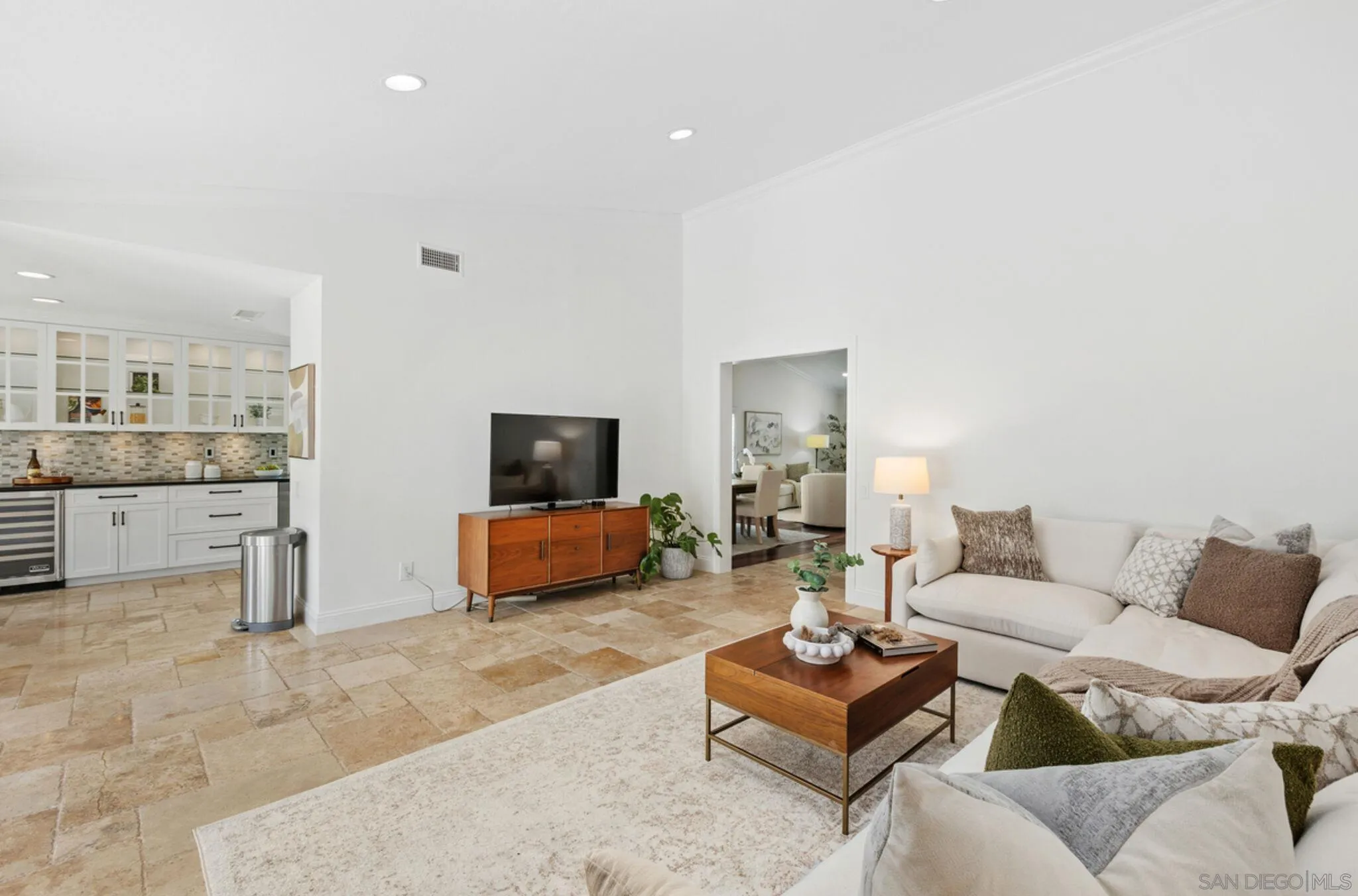 https://cdn.realtyfeed.com/cdn/127/260013773/71a84ee03022ddc1e1be6a3b1b758f2e.webp