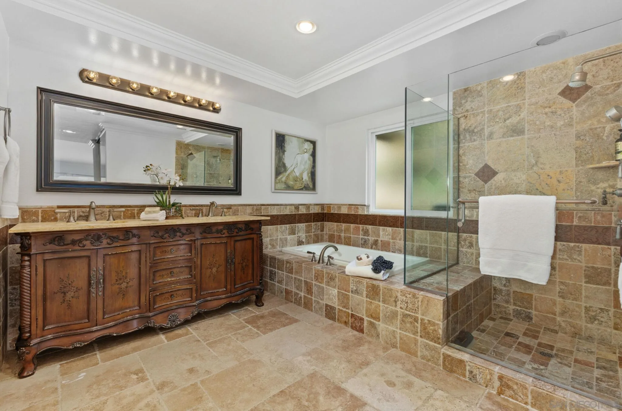 https://cdn.realtyfeed.com/cdn/127/260013773/843e4baaad614c8c16a1cc8185b6e98c.webp