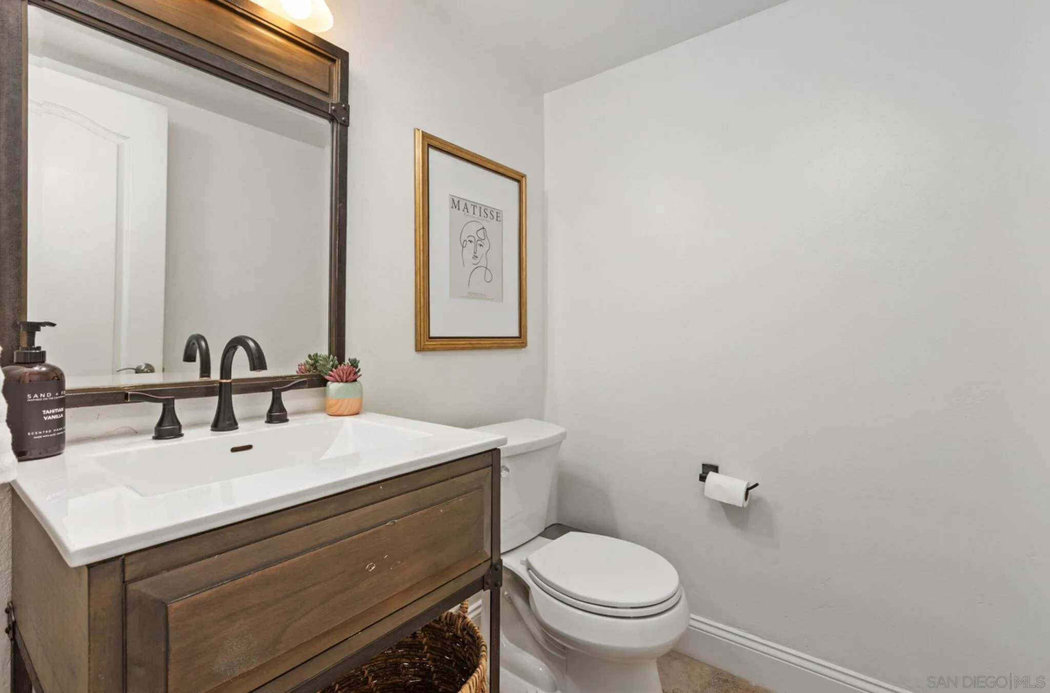 https://cdn.realtyfeed.com/cdn/127/260013773/b5aec5319b48b97797ce03db305149b7.webp