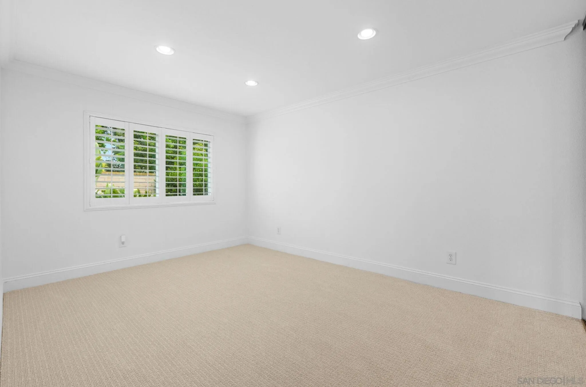 https://cdn.realtyfeed.com/cdn/127/260013773/c99cee3c148b84054e13db5cb1010cca.webp