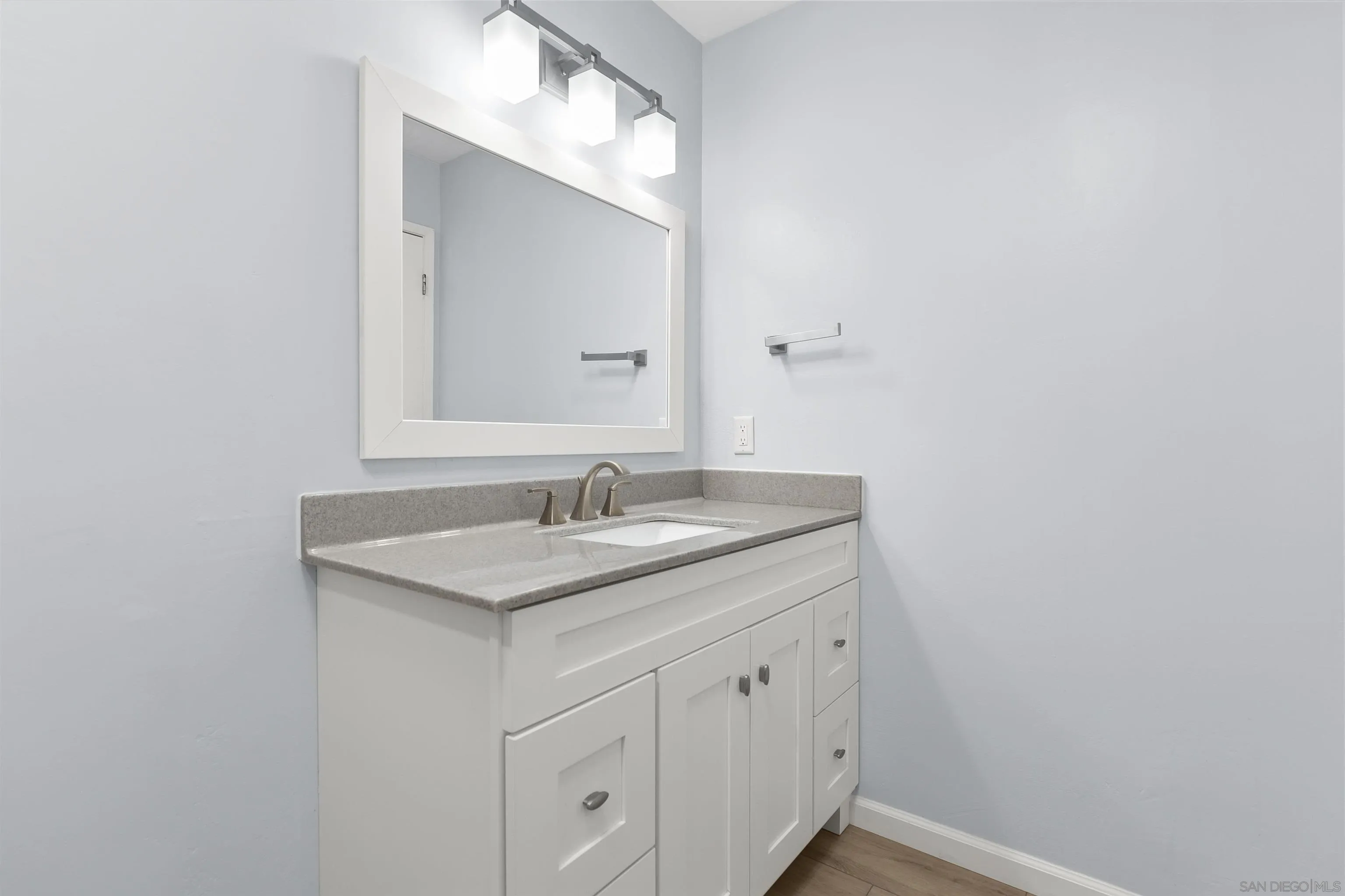 Photo #19: 260013781 Listing: Photo #19