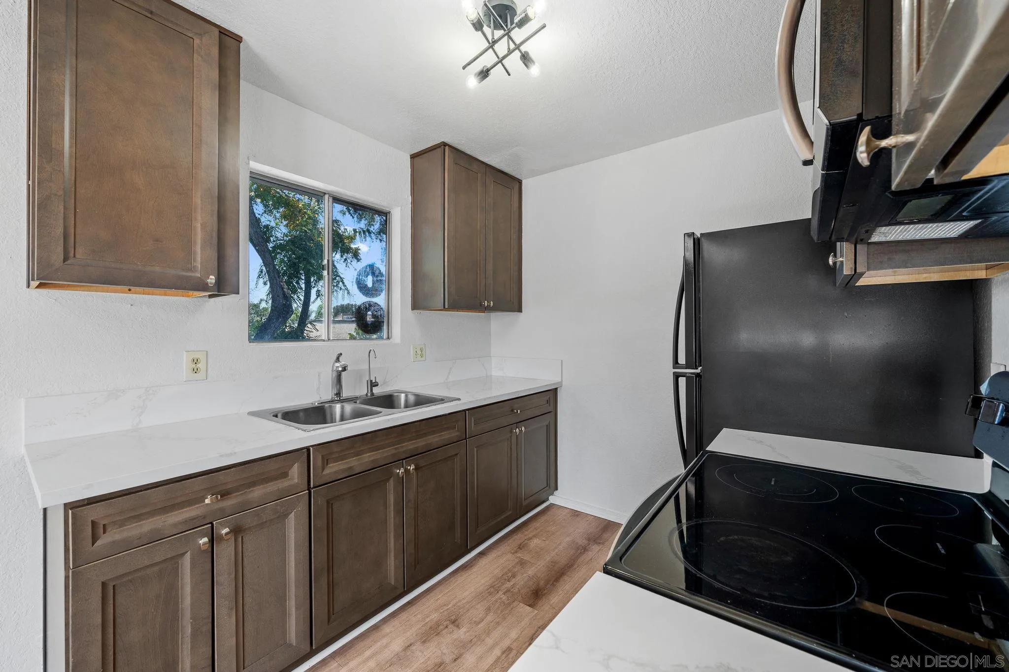 Photo #11: 260013787 Listing: Photo #11