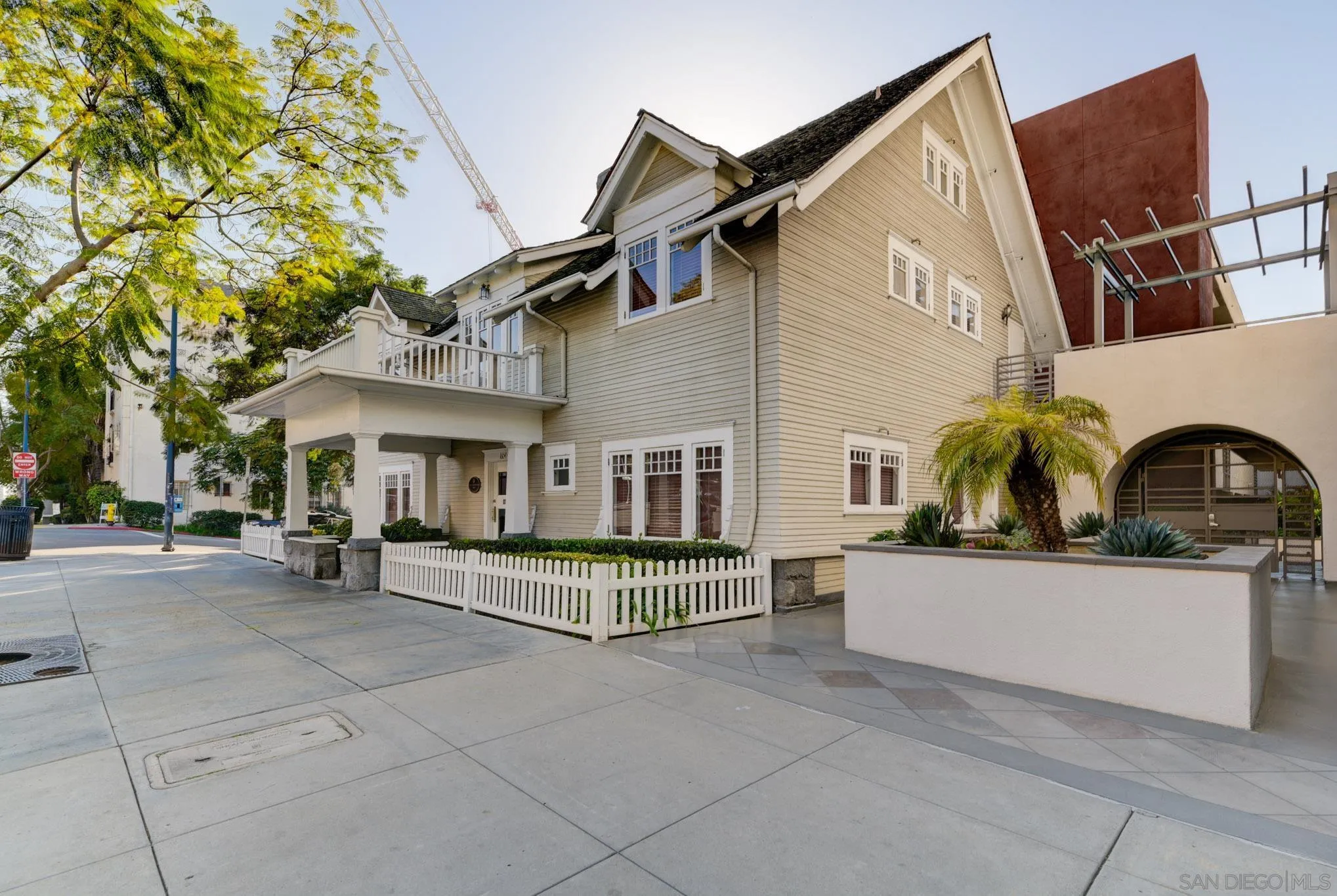 https://cdn.realtyfeed.com/cdn/127/260013794/31151bcbd37f13cf12e82fc3e367886f.webp