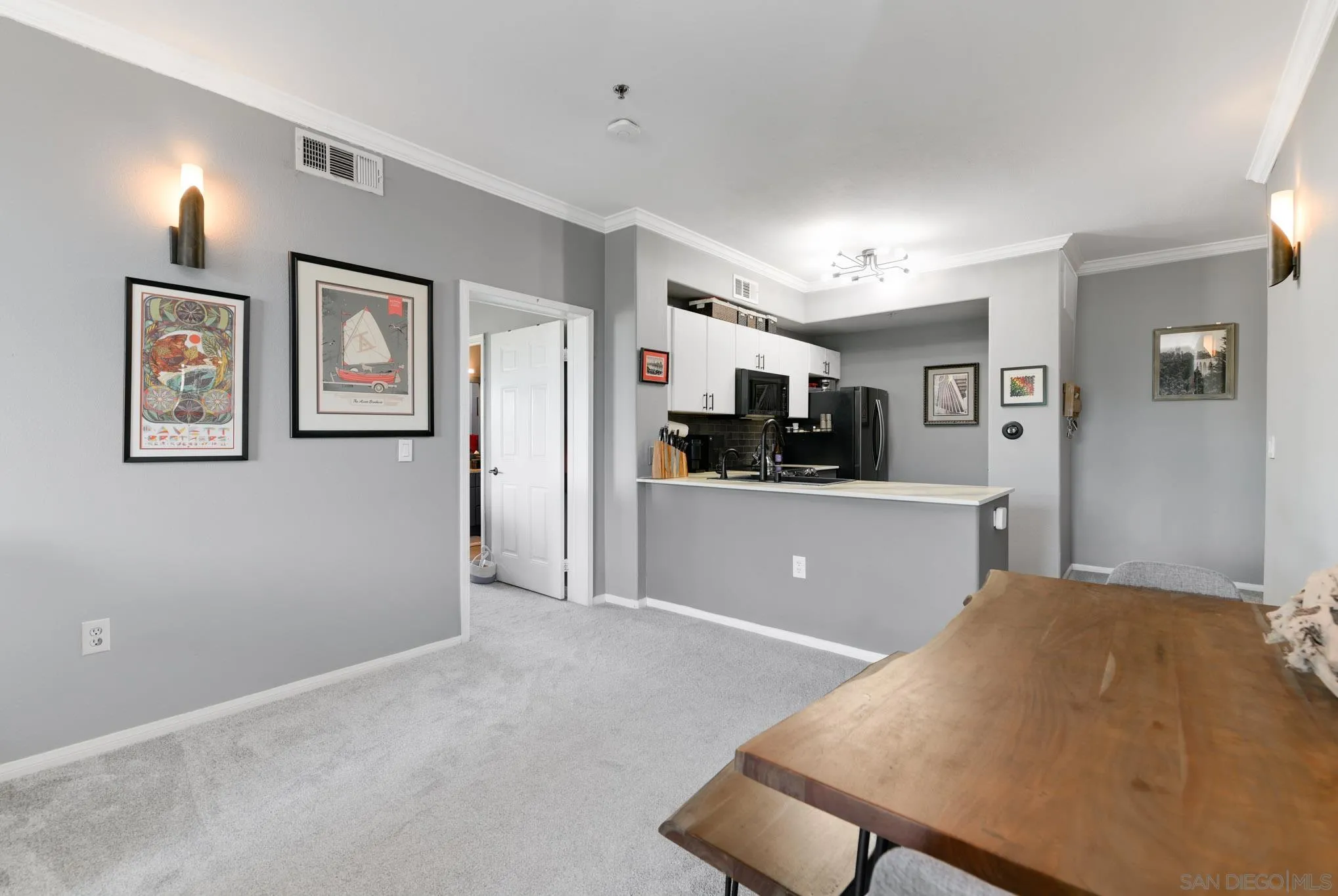 https://cdn.realtyfeed.com/cdn/127/260013794/7b4d715d8464d19644828310ee5ea08f.webp