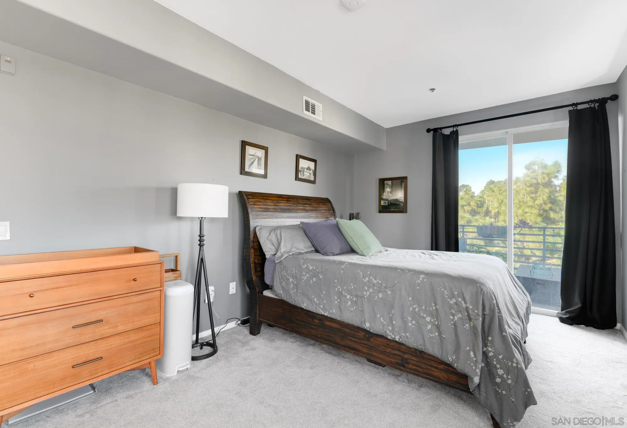 https://cdn.realtyfeed.com/cdn/127/260013794/a27871613f280b58662278da2aff6f3a.webp