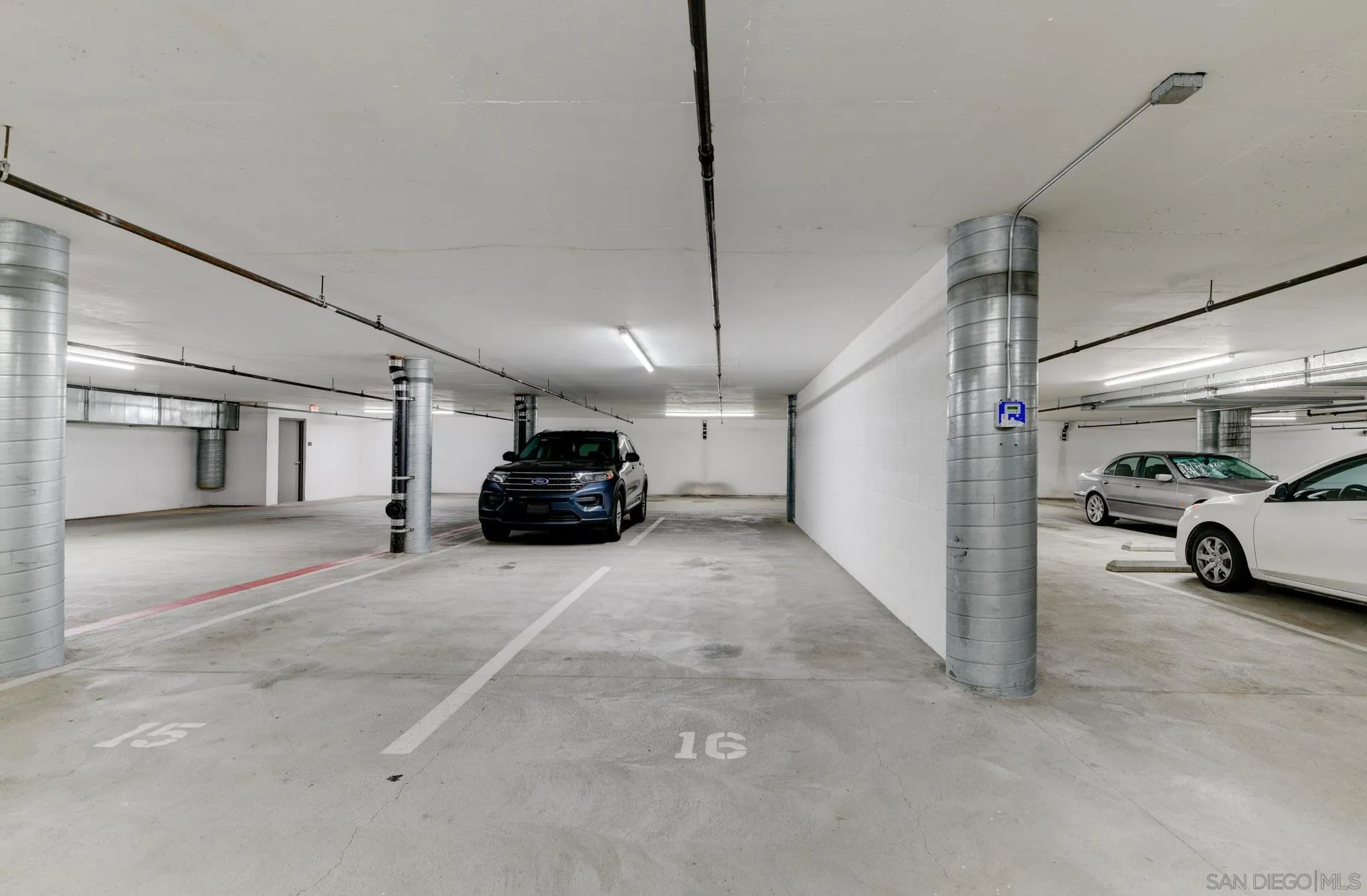 https://cdn.realtyfeed.com/cdn/127/260013794/cd392bc716a18dd80711cada36f504fa.webp