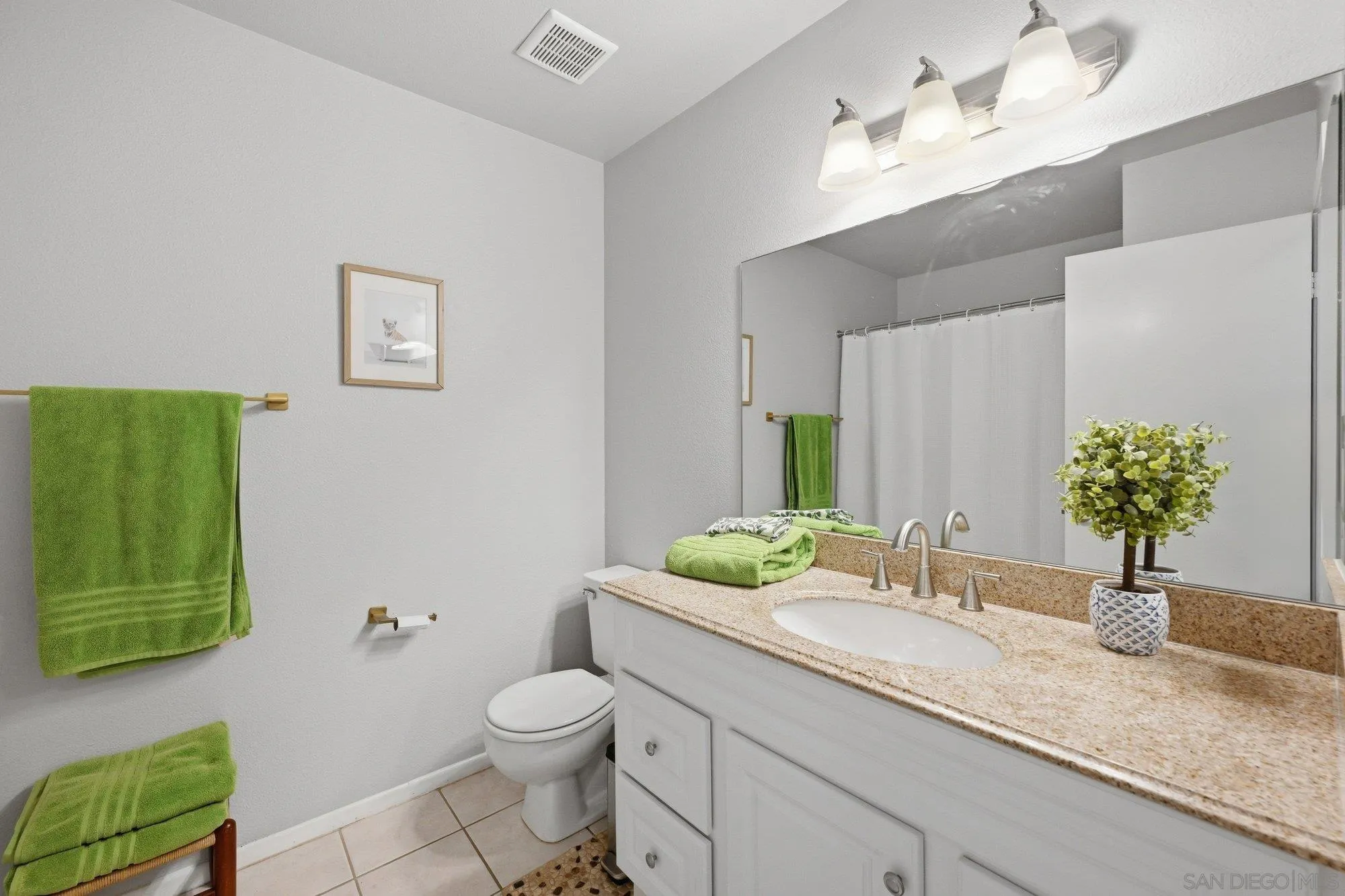 https://cdn.realtyfeed.com/cdn/127/260013795/4a59fd845c5d6ae545b869bf5bdaf5a0.webp