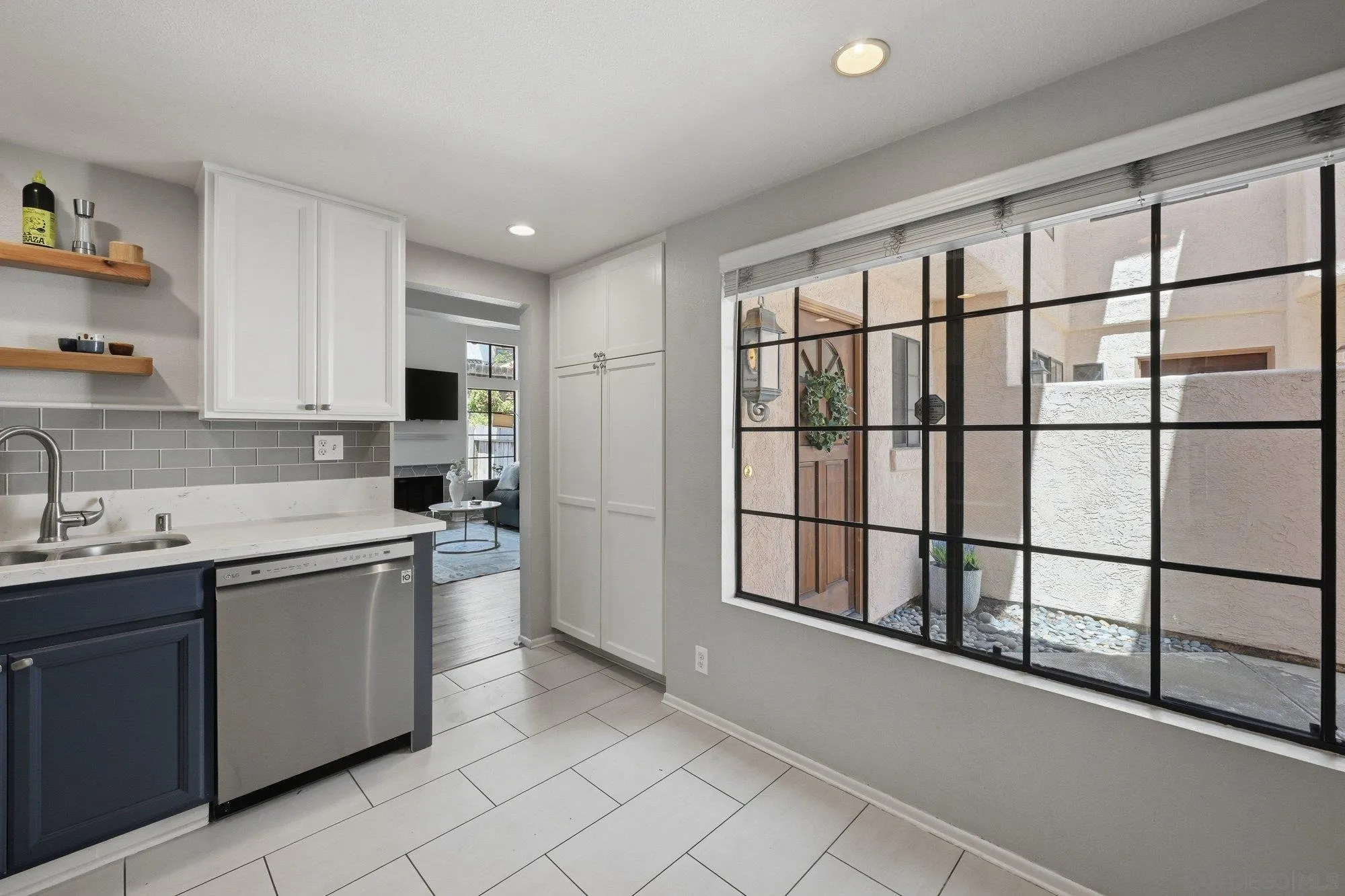 https://cdn.realtyfeed.com/cdn/127/260013795/7f0eda73686b347c33e09f6ca22a6224.webp