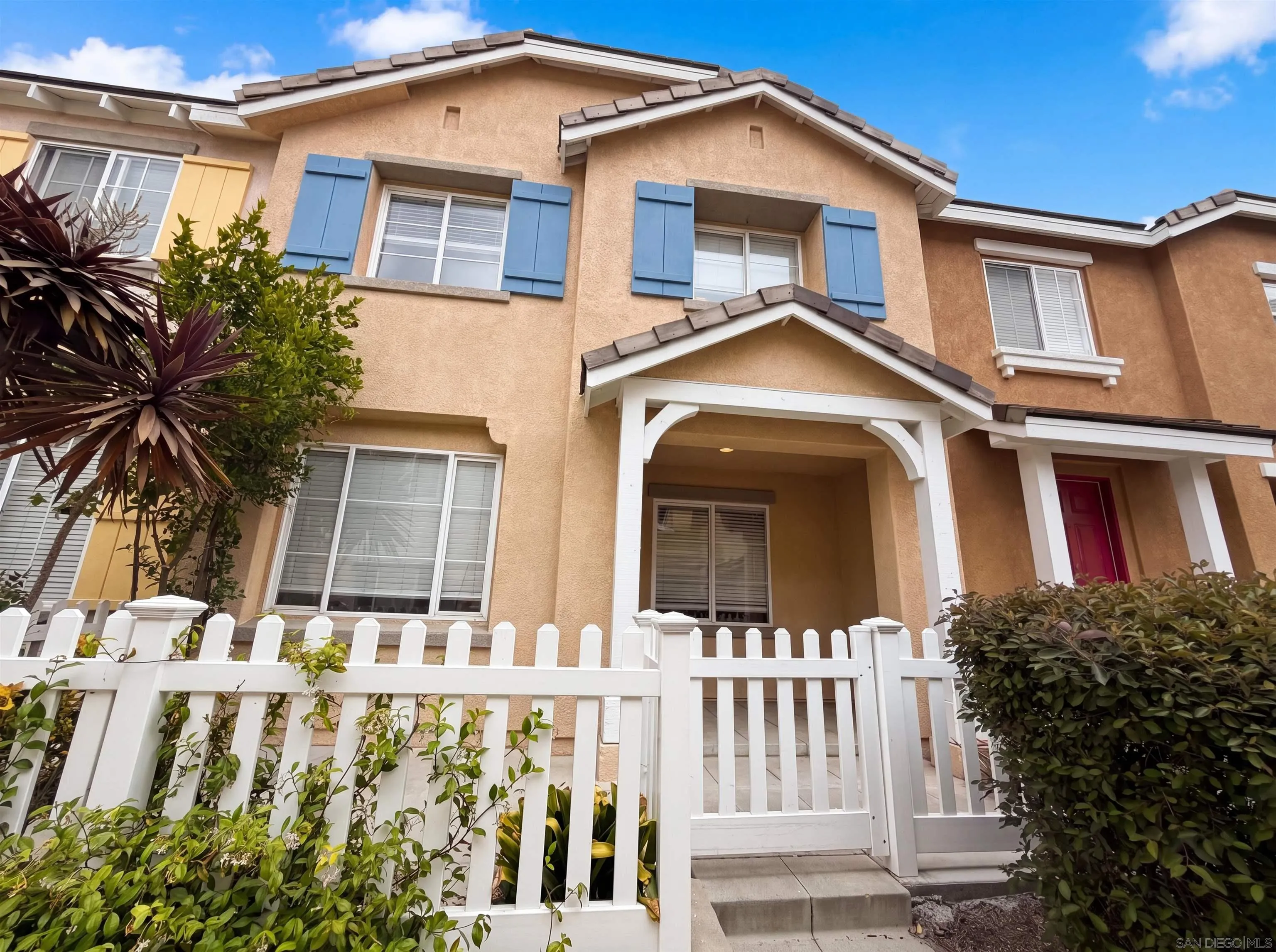 Photo #1: 260013797 Listing: Photo #1