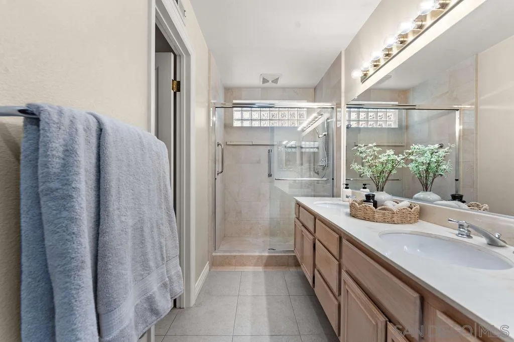 https://cdn.realtyfeed.com/cdn/127/260013800/133c4aabbfc62cb2e5ff731cc6aa5edc.webp