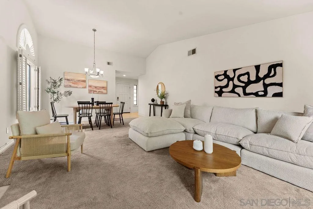 https://cdn.realtyfeed.com/cdn/127/260013800/2b7fa9e5df047008e31d7272c6547a17.webp