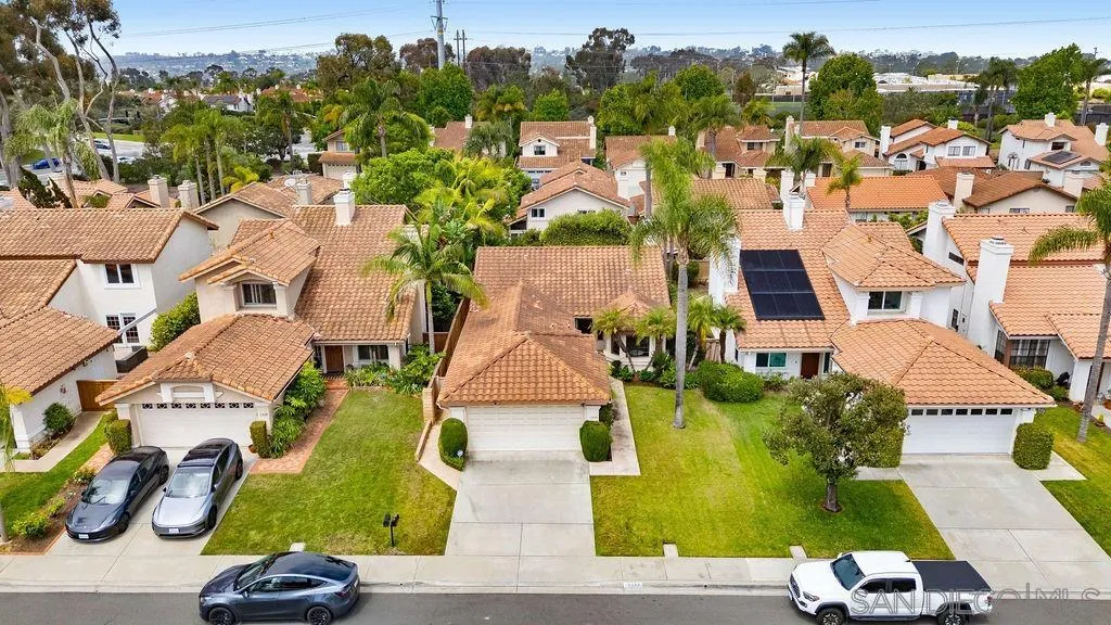 https://cdn.realtyfeed.com/cdn/127/260013800/30a7505f6bab0ba152a58e9f2cf75cd3.webp