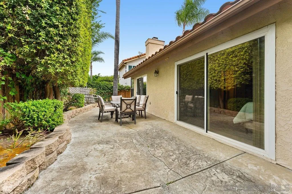https://cdn.realtyfeed.com/cdn/127/260013800/5ee2e9c7fb4c36116697e2bb1b89af1b.webp