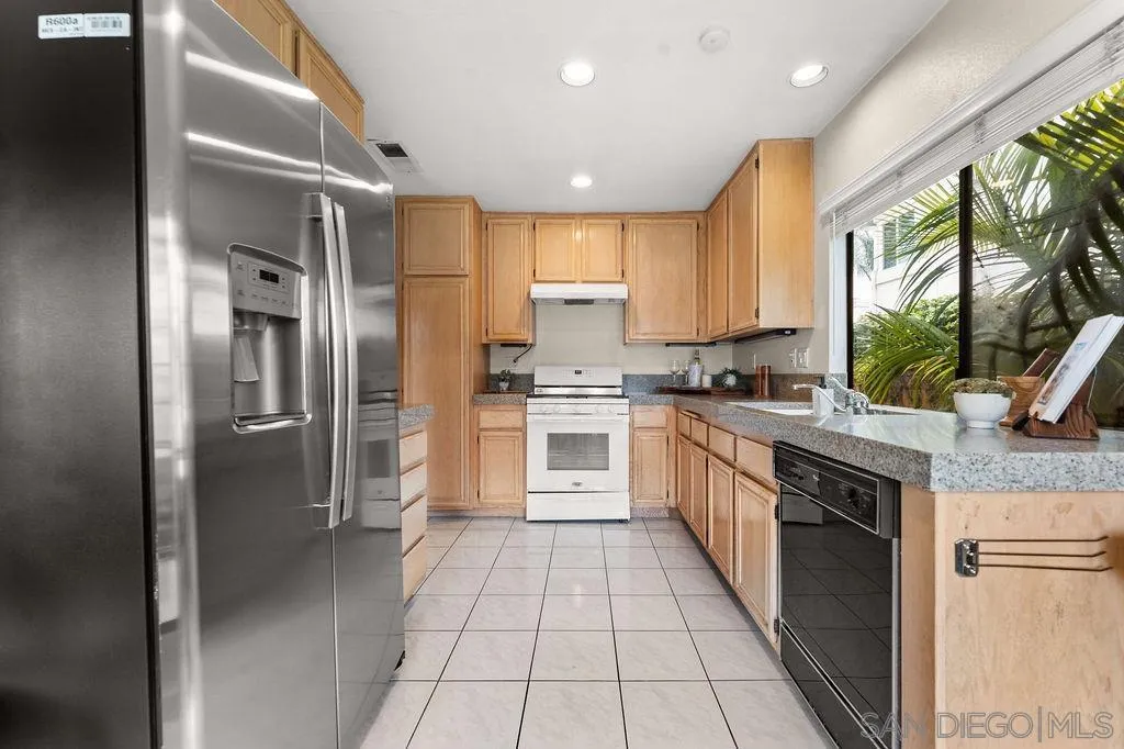 https://cdn.realtyfeed.com/cdn/127/260013800/9d05262a481aaf2b1170b19807d75f9b.webp