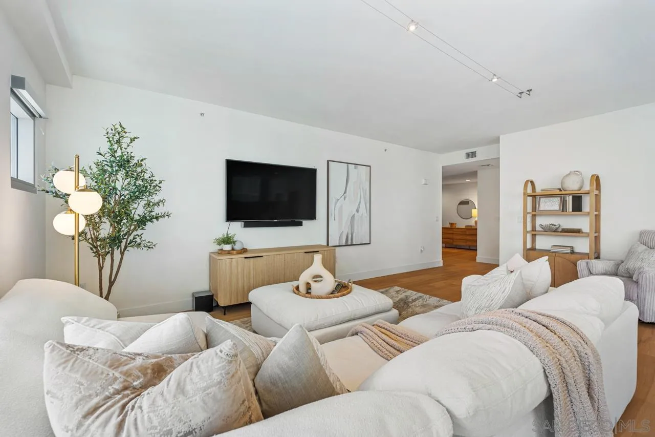 Photo #12: 260013802 Listing: Photo #12