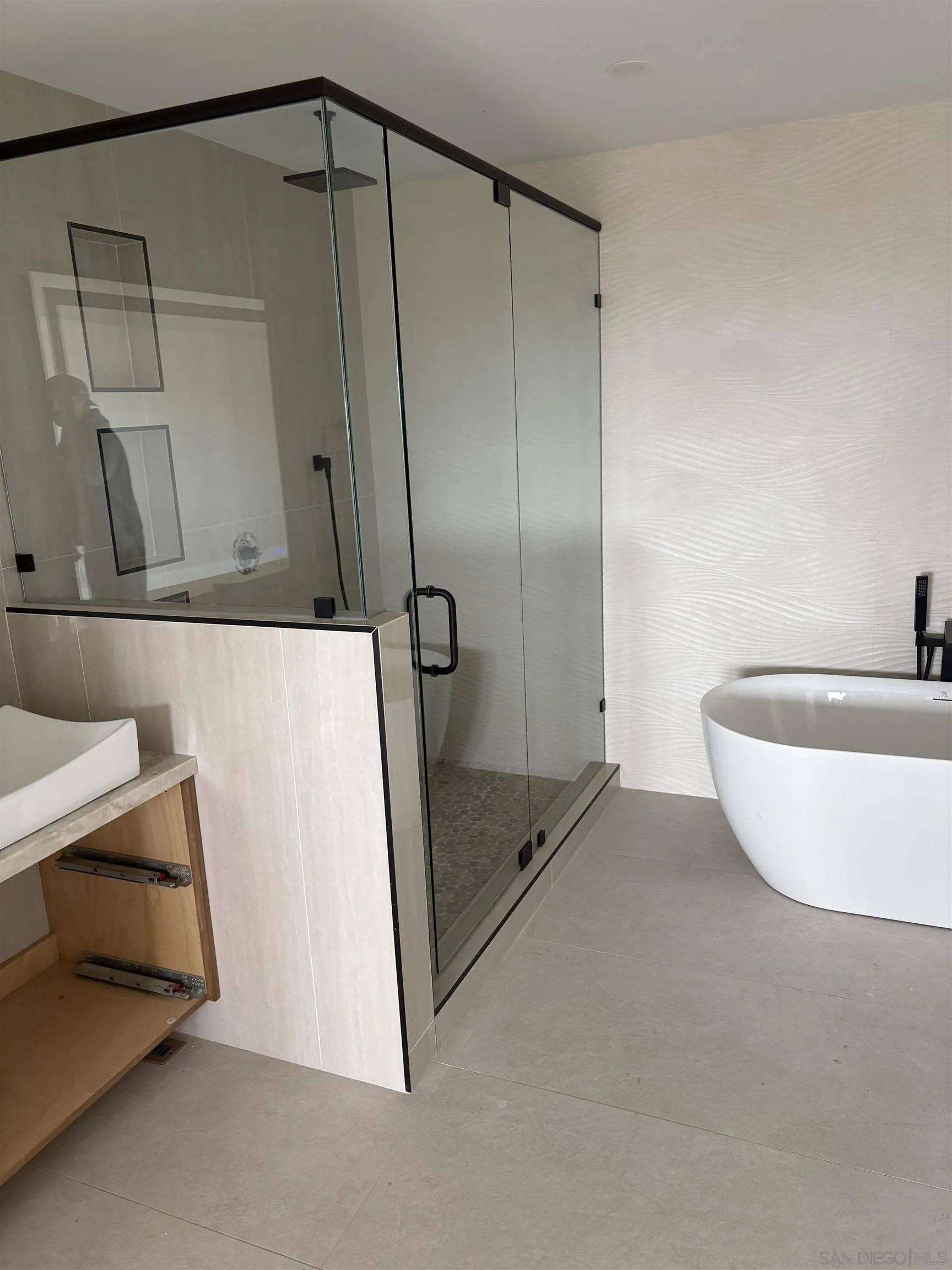 https://cdn.realtyfeed.com/cdn/127/260013812/eb60c9df0790039e8a832b696f02d075.webp