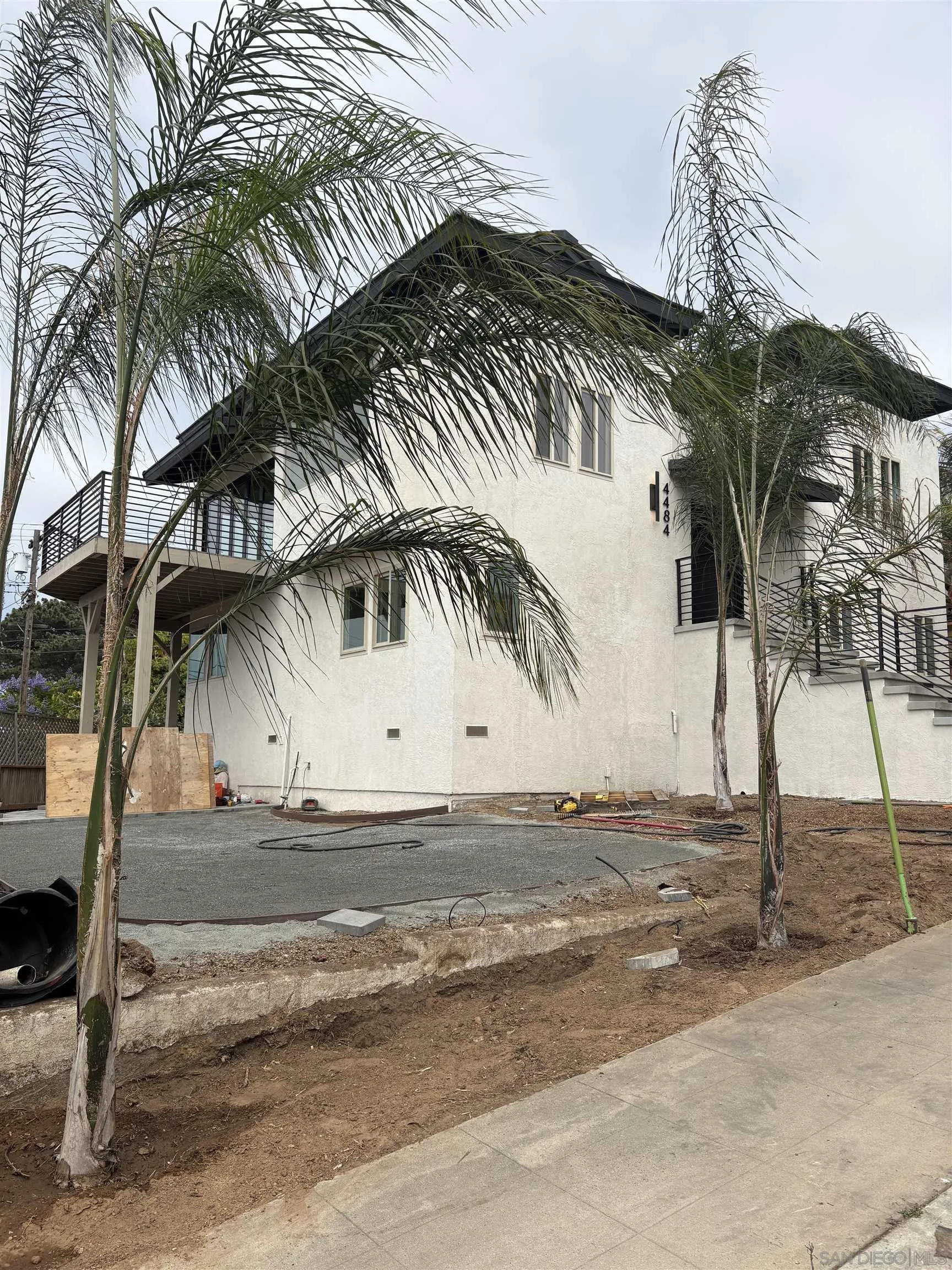https://cdn.realtyfeed.com/cdn/127/260013812/fbda309f3ee6acb00e3beae12fc52774.webp
