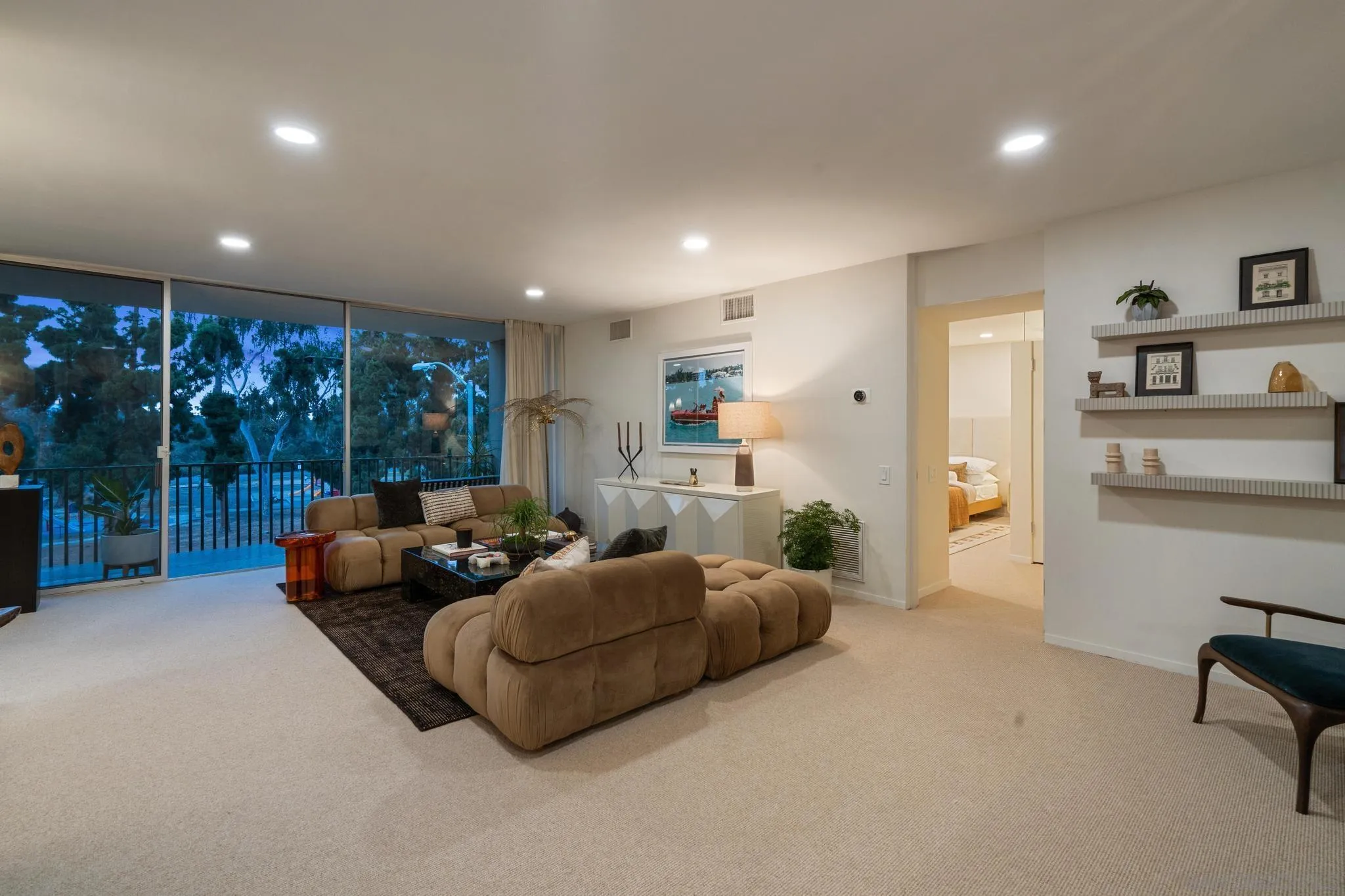 https://cdn.realtyfeed.com/cdn/127/260013813/e7c8a338b9c685e3ad328a255d89ca8c.webp