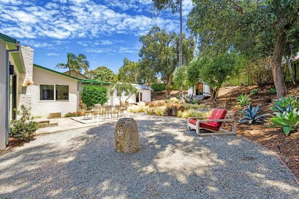 https://cdn.realtyfeed.com/cdn/127/260013815/4c823ed9900e01c6325887e55107ca63.webp