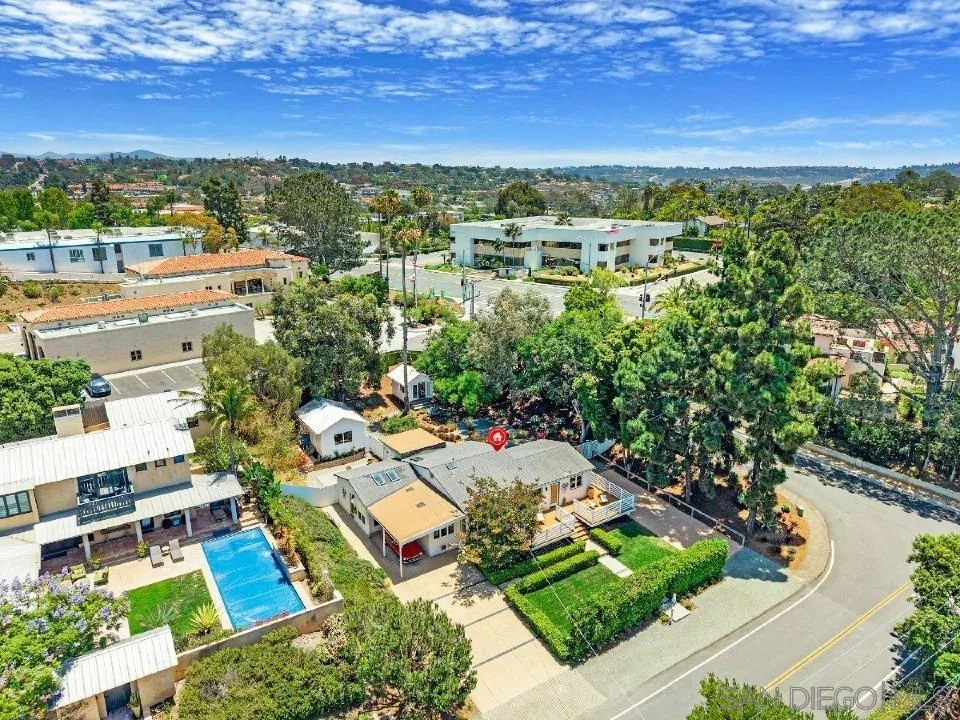 https://cdn.realtyfeed.com/cdn/127/260013815/7344e1ad66ecf2869dadc064e8d591a3.webp