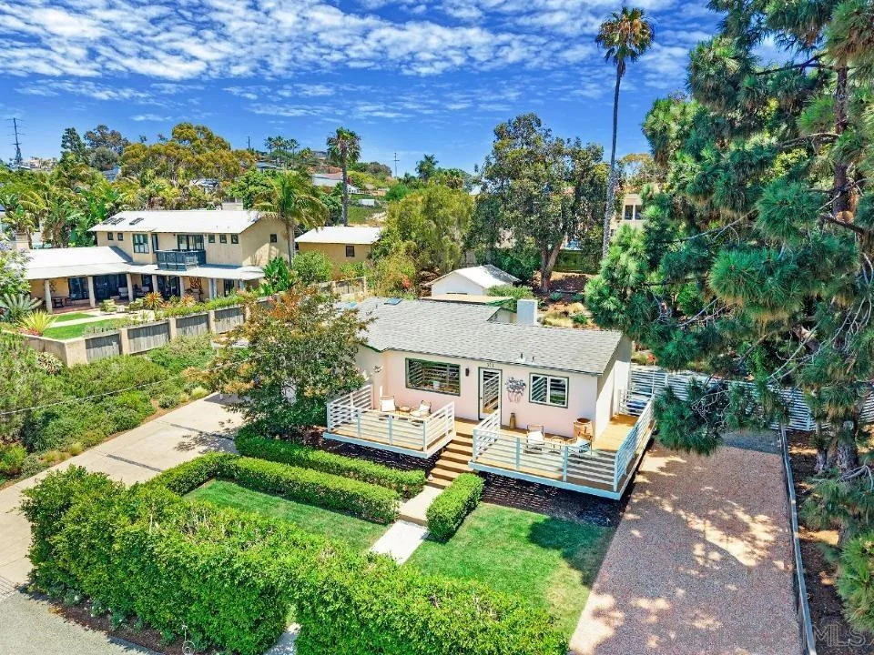 https://cdn.realtyfeed.com/cdn/127/260013815/ba946b20d75d4d986b7c0c1e2165a9d6.webp