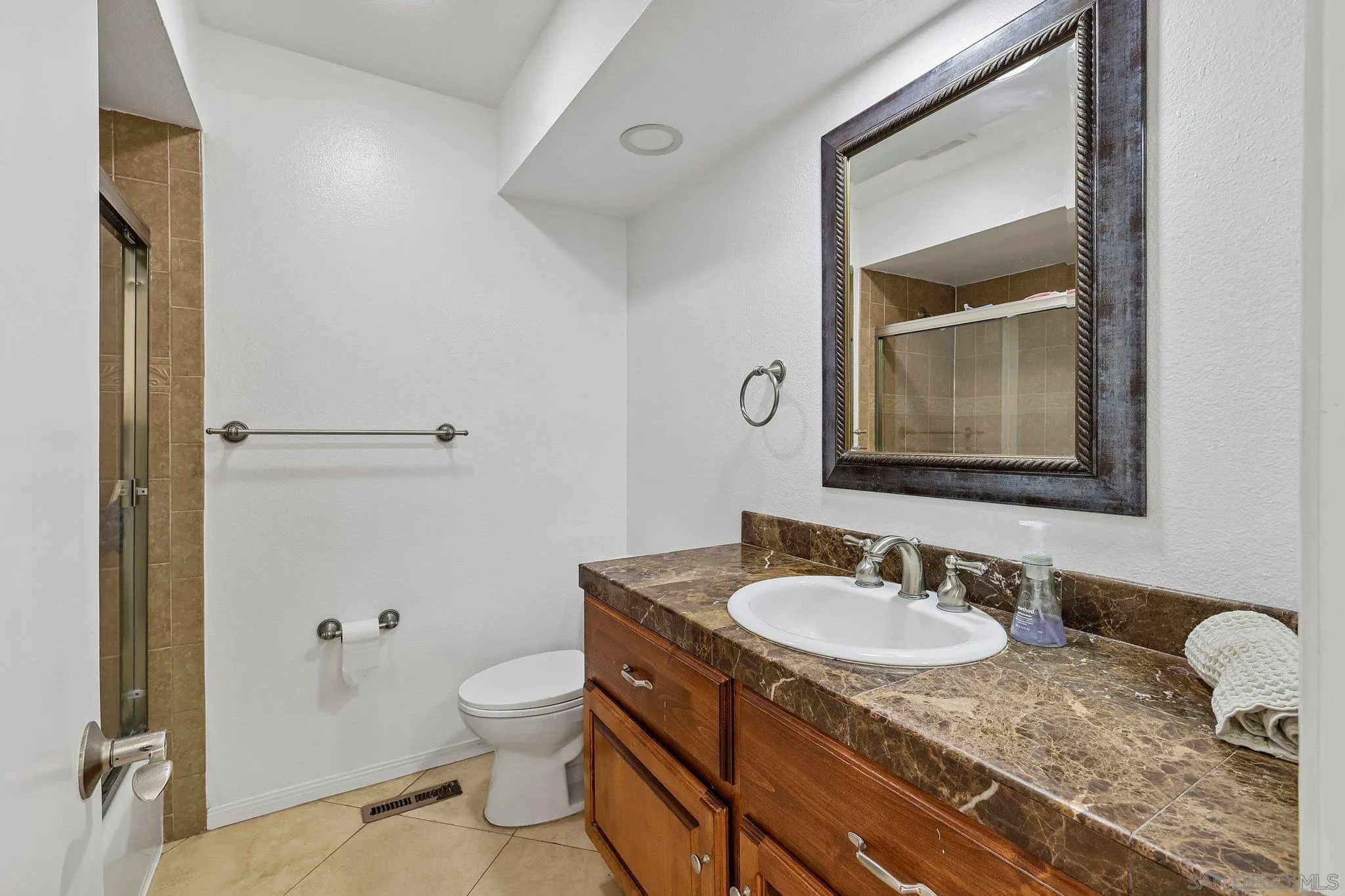 Photo #39: 260013818 Listing: Photo #39