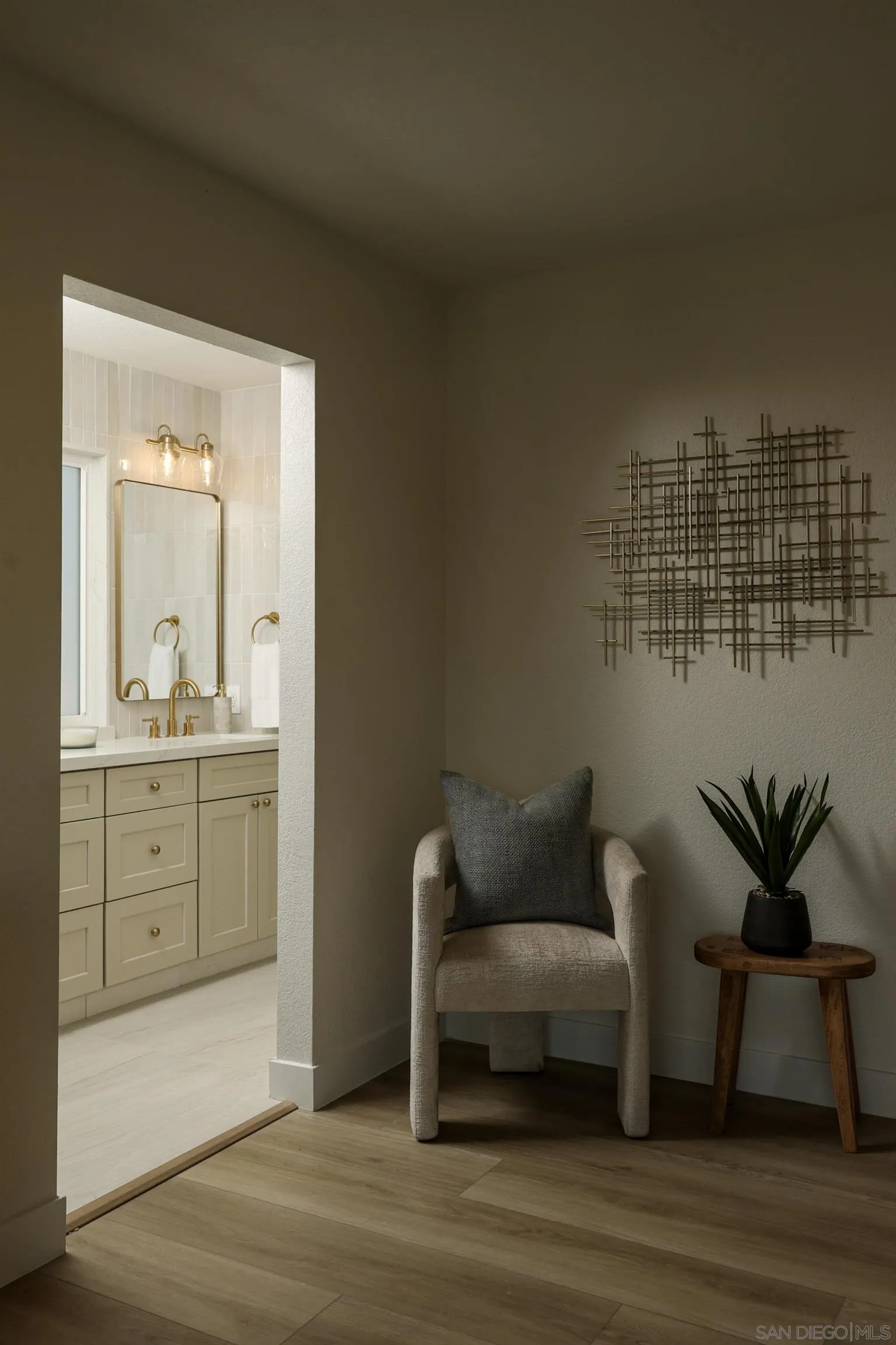 https://cdn.realtyfeed.com/cdn/127/260013821/8a2f7c432e592dfa944092b0c09221e7.webp