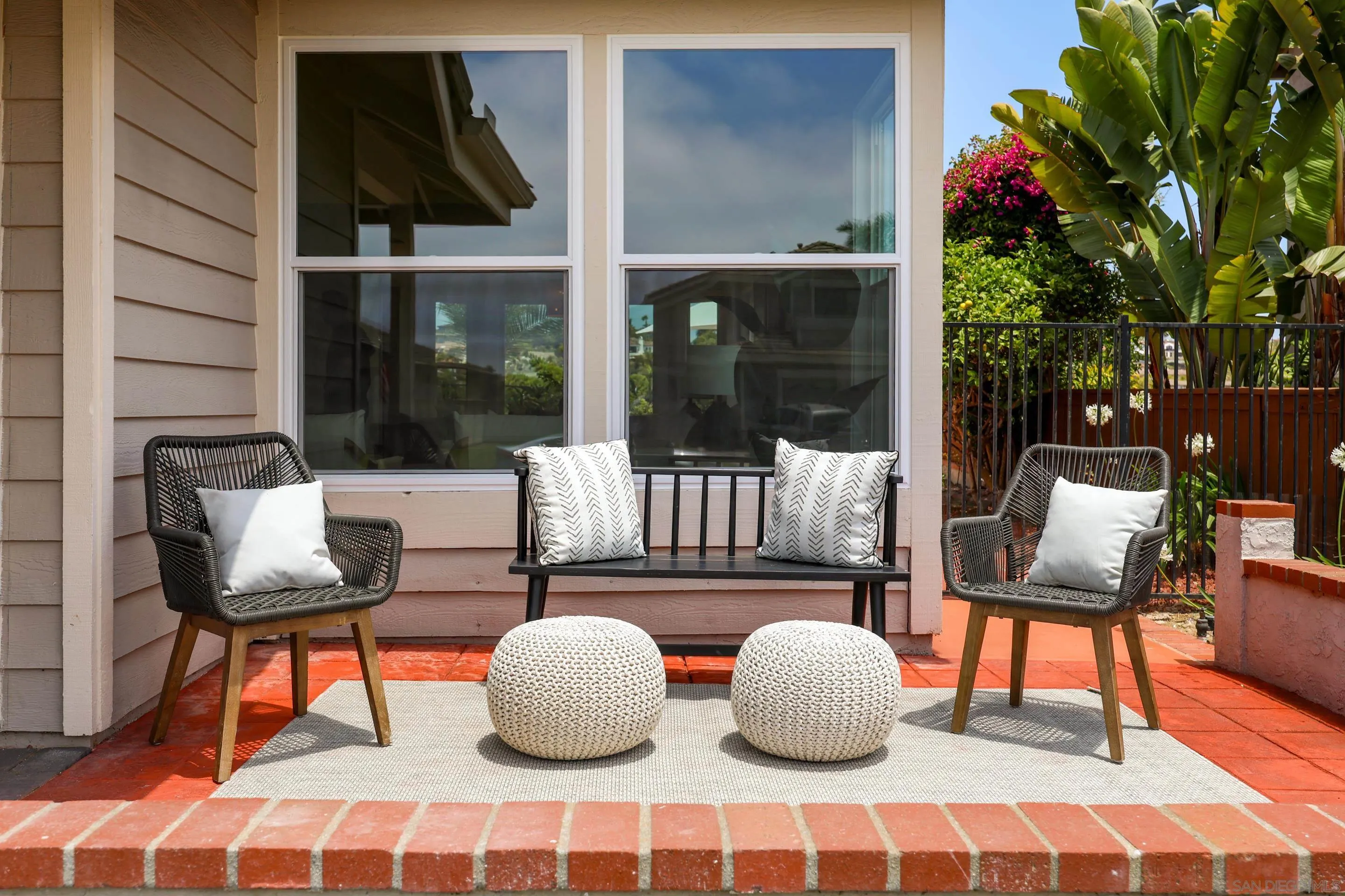 https://cdn.realtyfeed.com/cdn/127/260013821/b775262cafe697c8cf145bb73e9bf7f6.webp