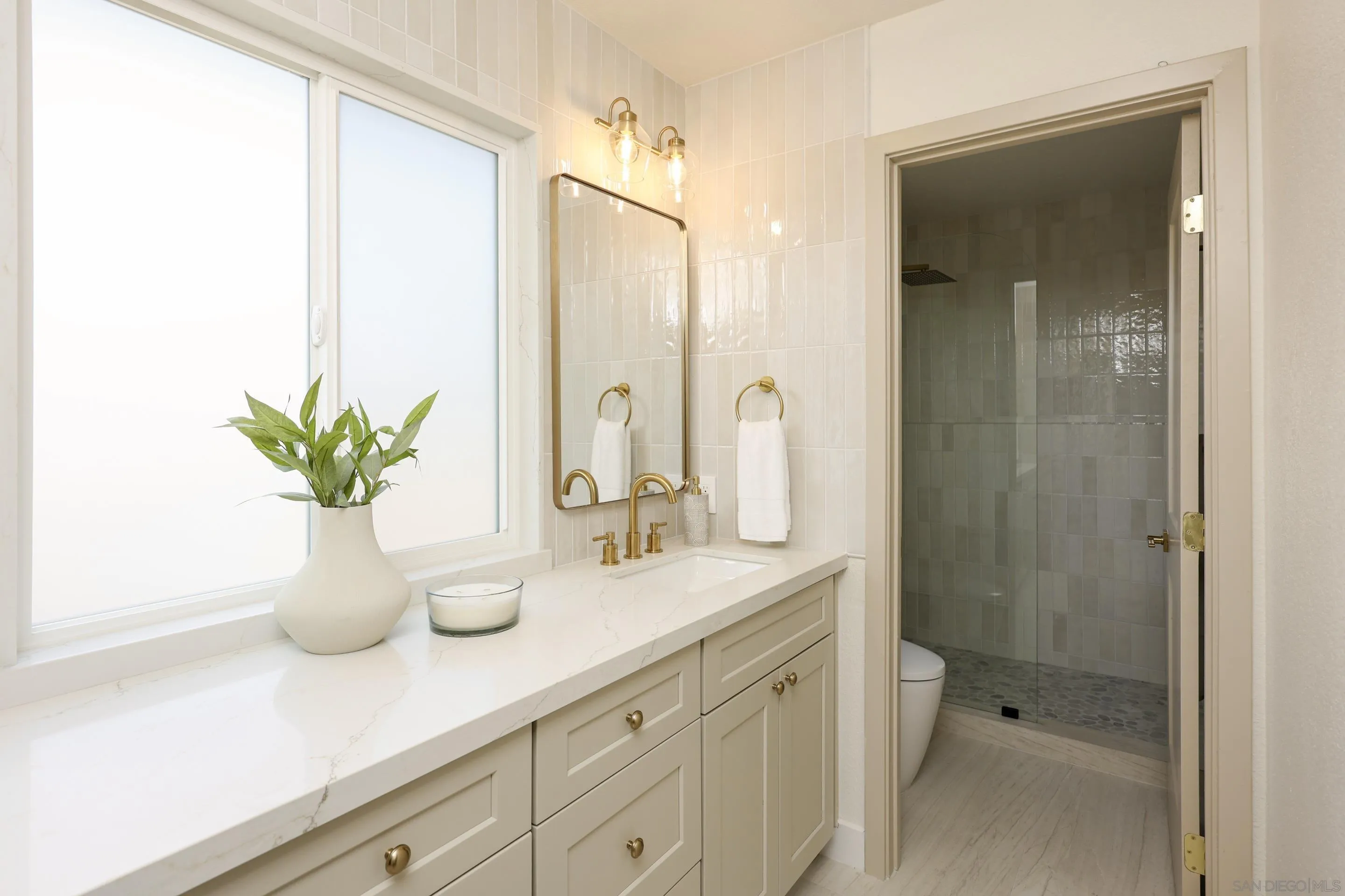 https://cdn.realtyfeed.com/cdn/127/260013821/e1916a1777f0165a0d397cee7f828a75.webp
