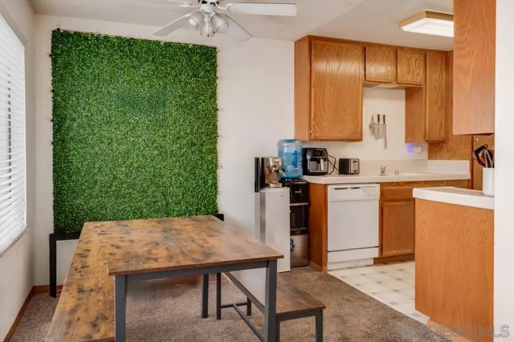 https://cdn.realtyfeed.com/cdn/127/260013826/56cebdc9b713c315e606b71eb415403b.webp