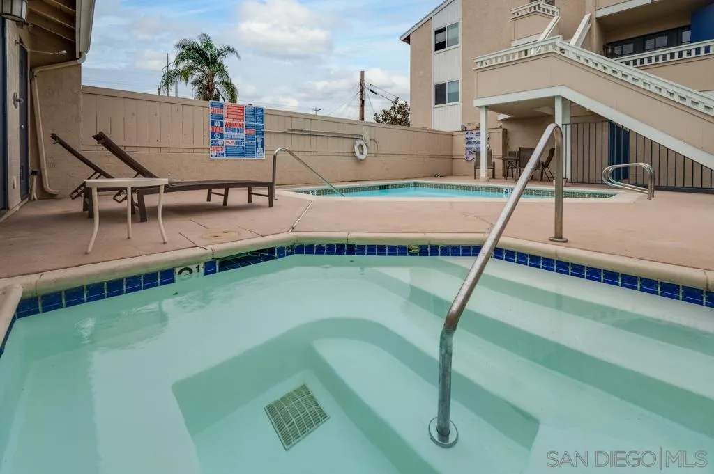 https://cdn.realtyfeed.com/cdn/127/260013826/83bea181209f28e5b4c9dae9d5d1886b.webp