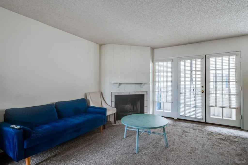 https://cdn.realtyfeed.com/cdn/127/260013826/a357af4dbdcba4cf59724f08d032222f.webp