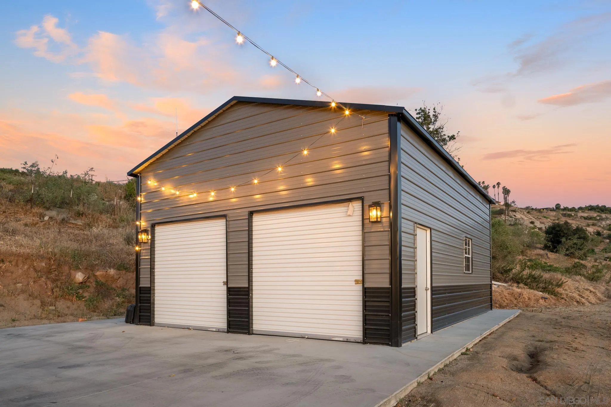 https://cdn.realtyfeed.com/cdn/127/260013827/b14fcf36c5c0f4fec8190872460eab6e.webp