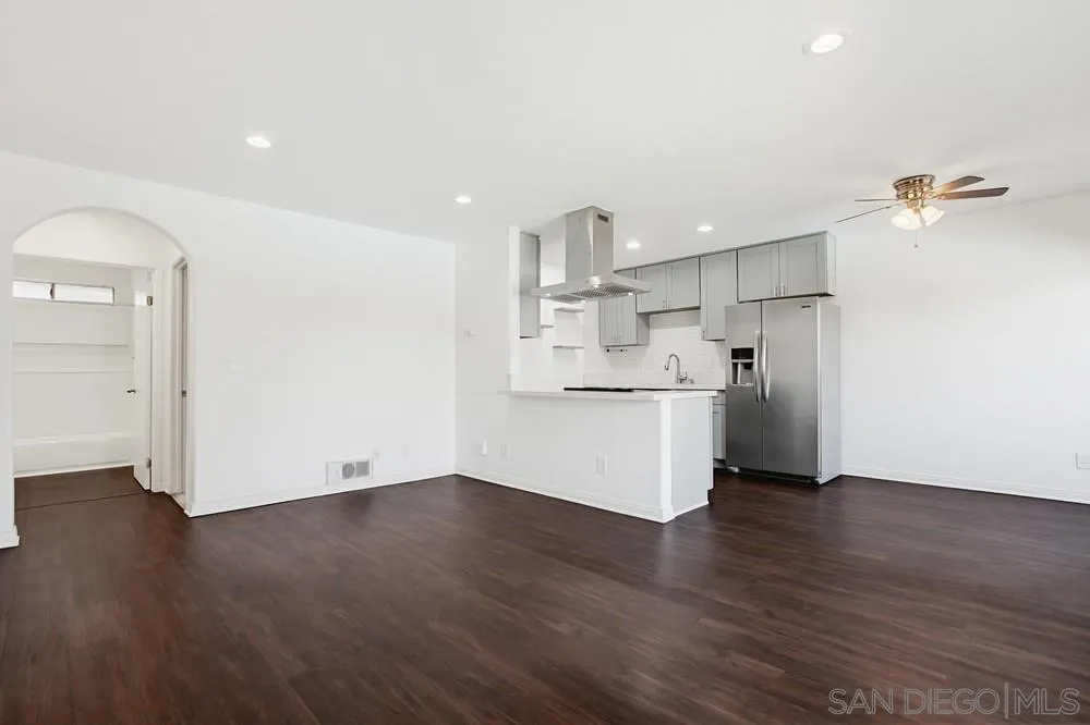 Photo #6: 260013829 Listing: Photo #6