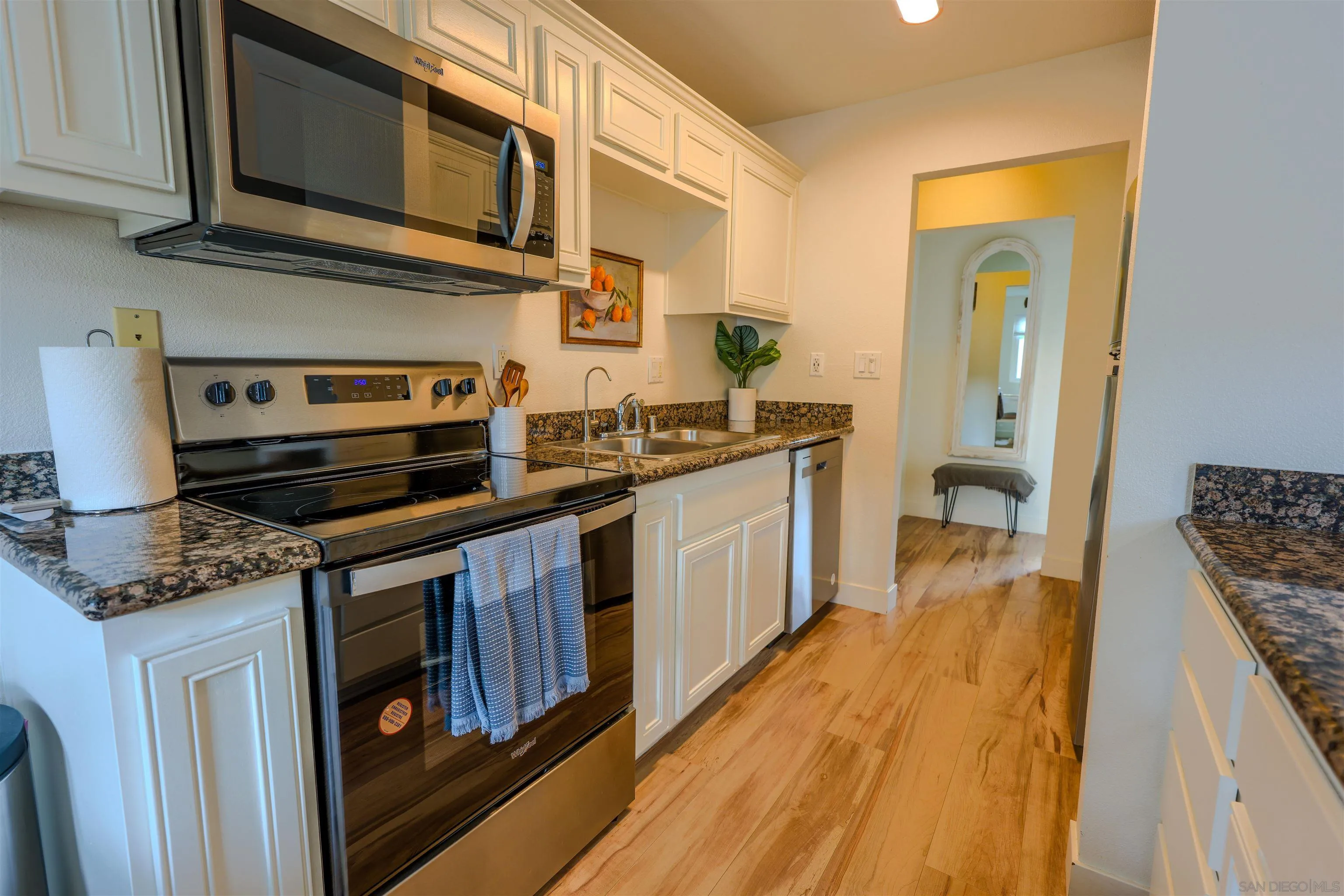 Photo #1: 260013830 Listing: Photo #1