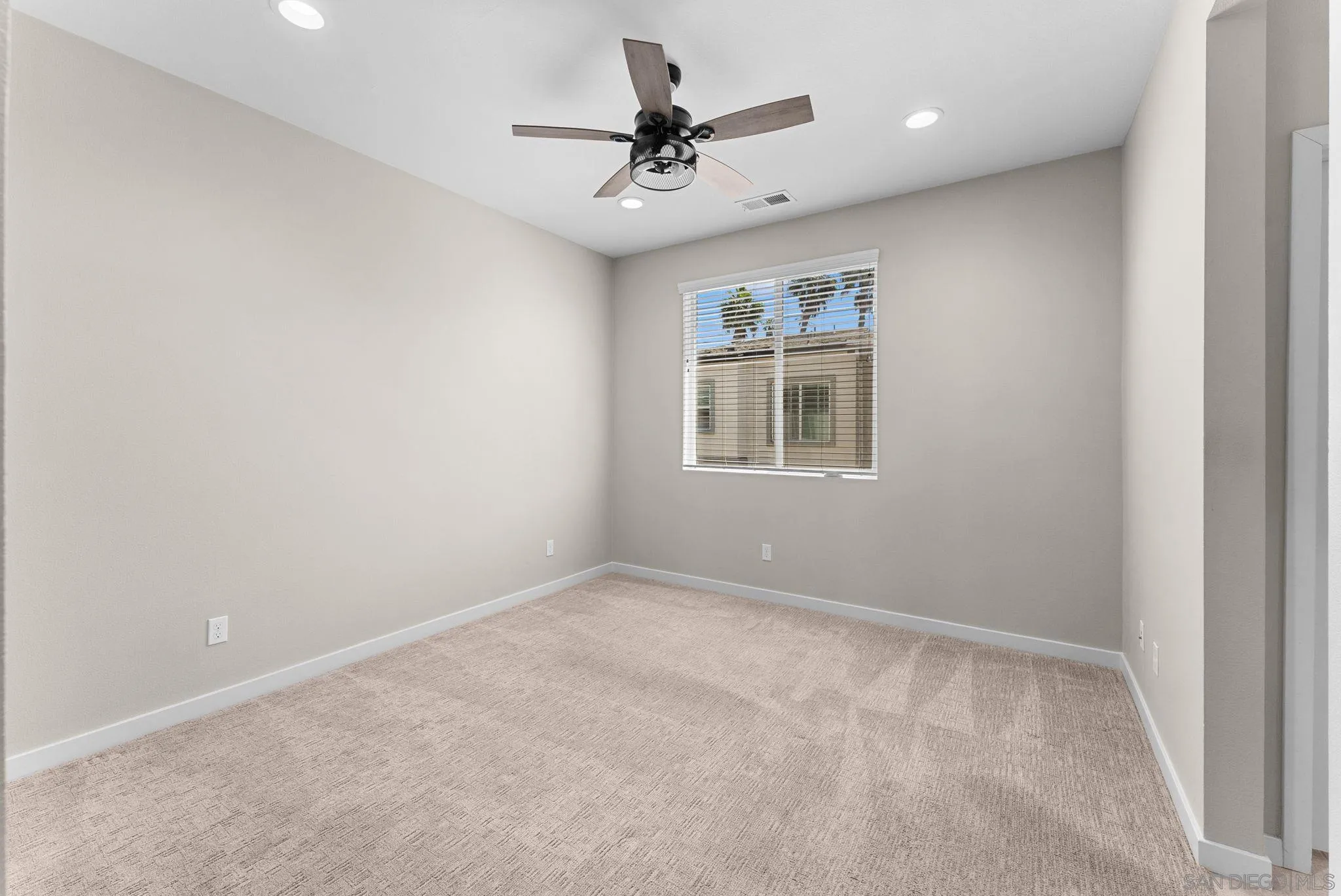 Photo #24: 260013831 Listing: Photo #24