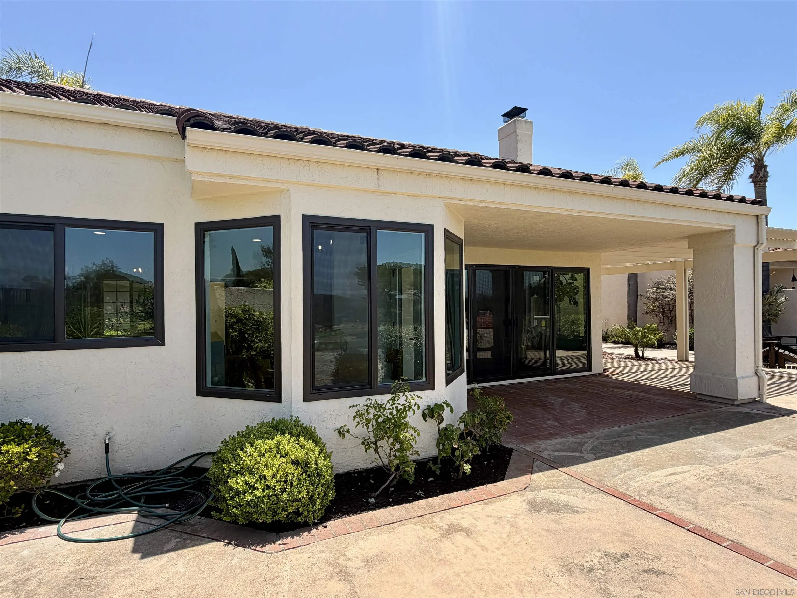 https://cdn.realtyfeed.com/cdn/127/260013833/c86563e82bf2aa7266b6ec7449ebc005.webp