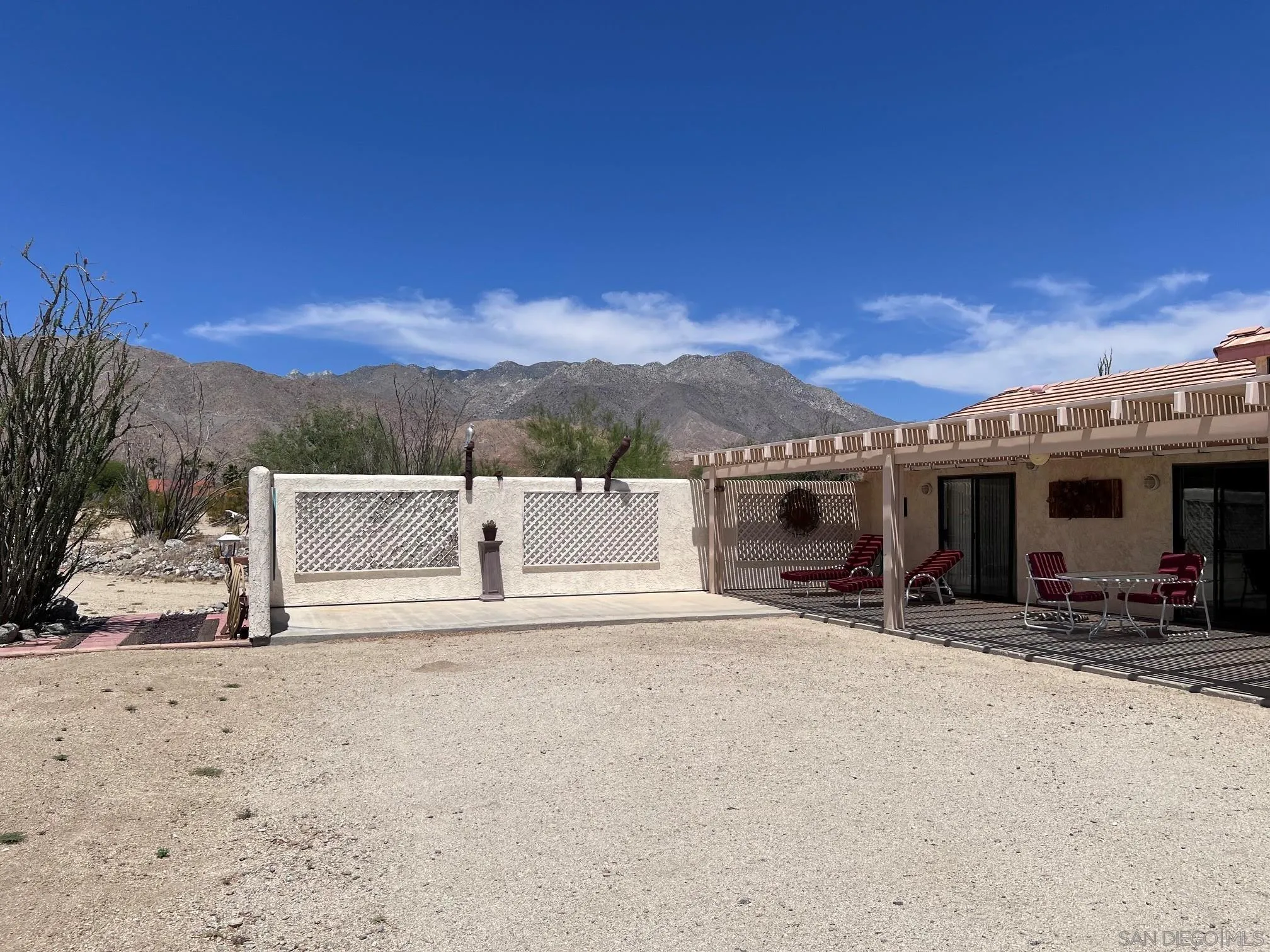 https://cdn.realtyfeed.com/cdn/127/260013834/1acef0d9f74e0fab5e57cdfadb1dabb3.webp