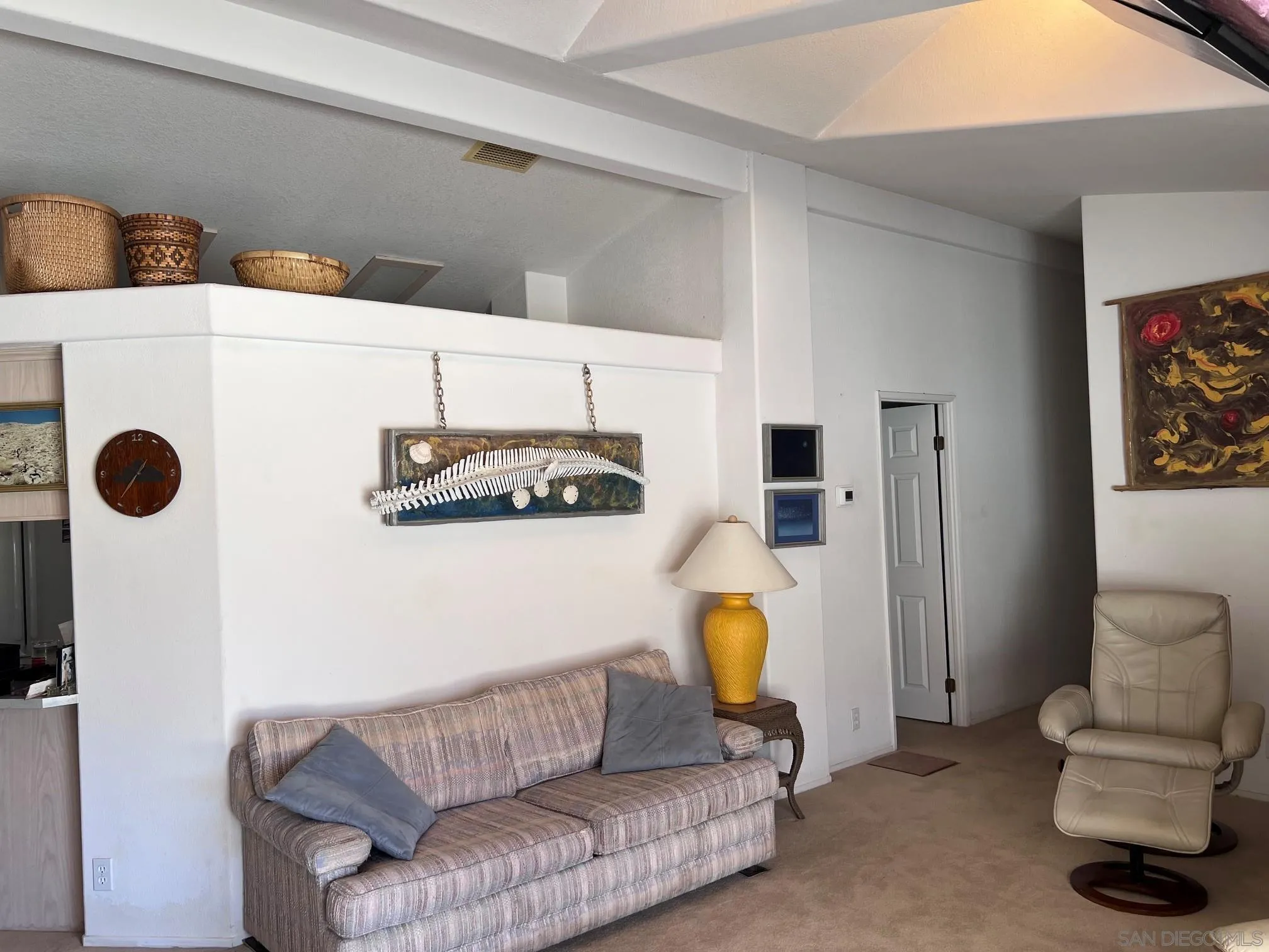 https://cdn.realtyfeed.com/cdn/127/260013834/1f1130bf8f54f8b78b944fe60181c557.webp
