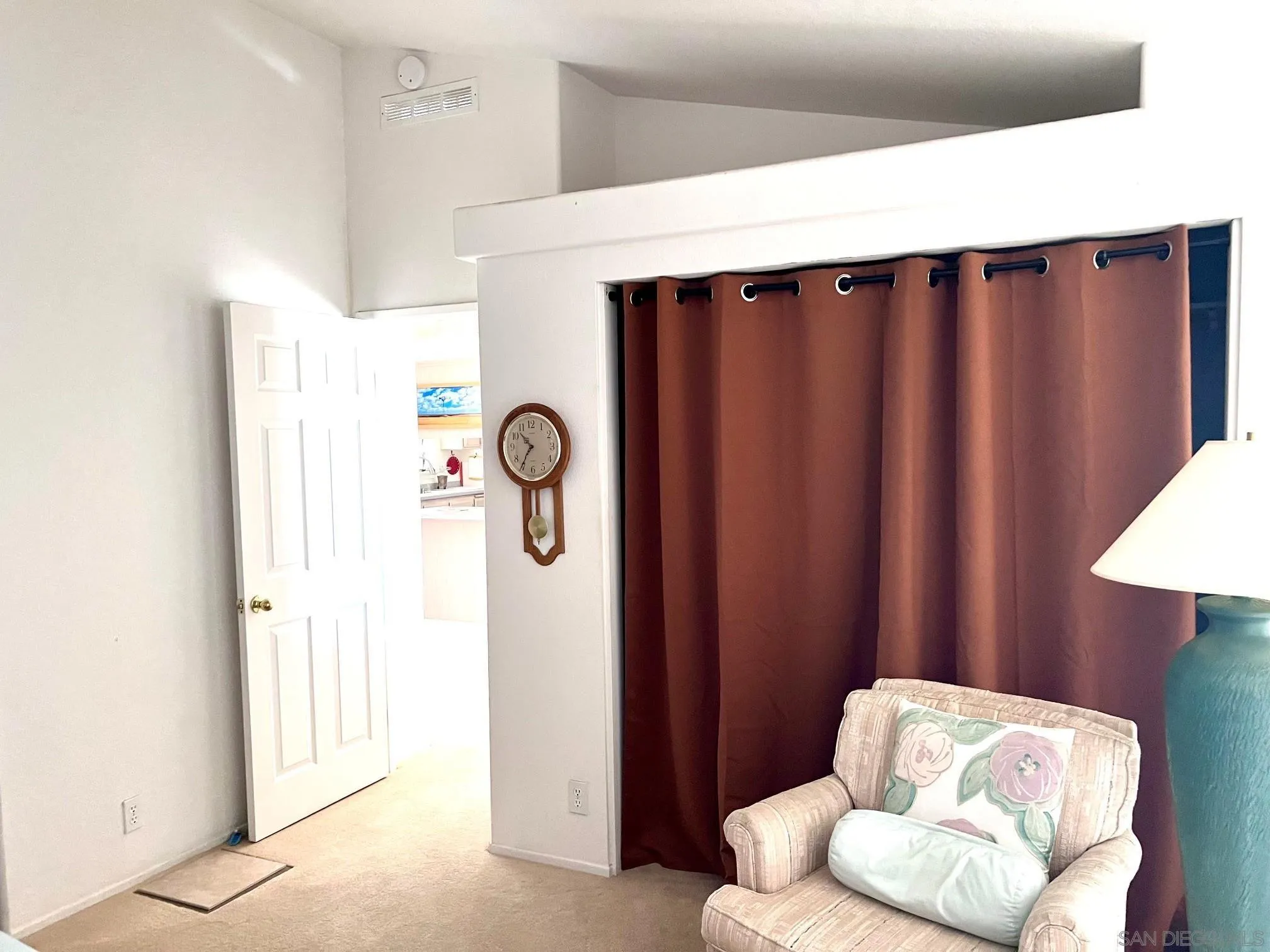 https://cdn.realtyfeed.com/cdn/127/260013834/be9bb16a2fae28fd97a484365eeba4d4.webp