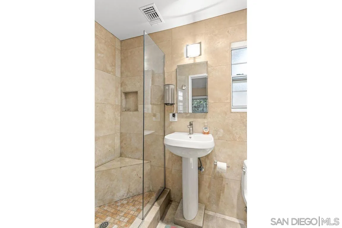 https://cdn.realtyfeed.com/cdn/127/260013837/0d2b0cb280b3f0927af4affb6ba686a4.webp