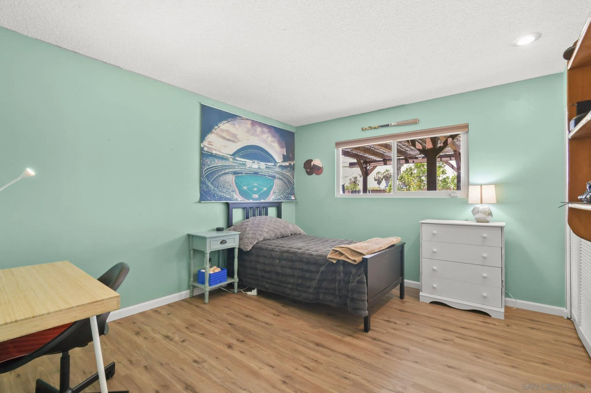 https://cdn.realtyfeed.com/cdn/127/260013838/1c38eee217132a25bb3fffed0a4bca57.webp