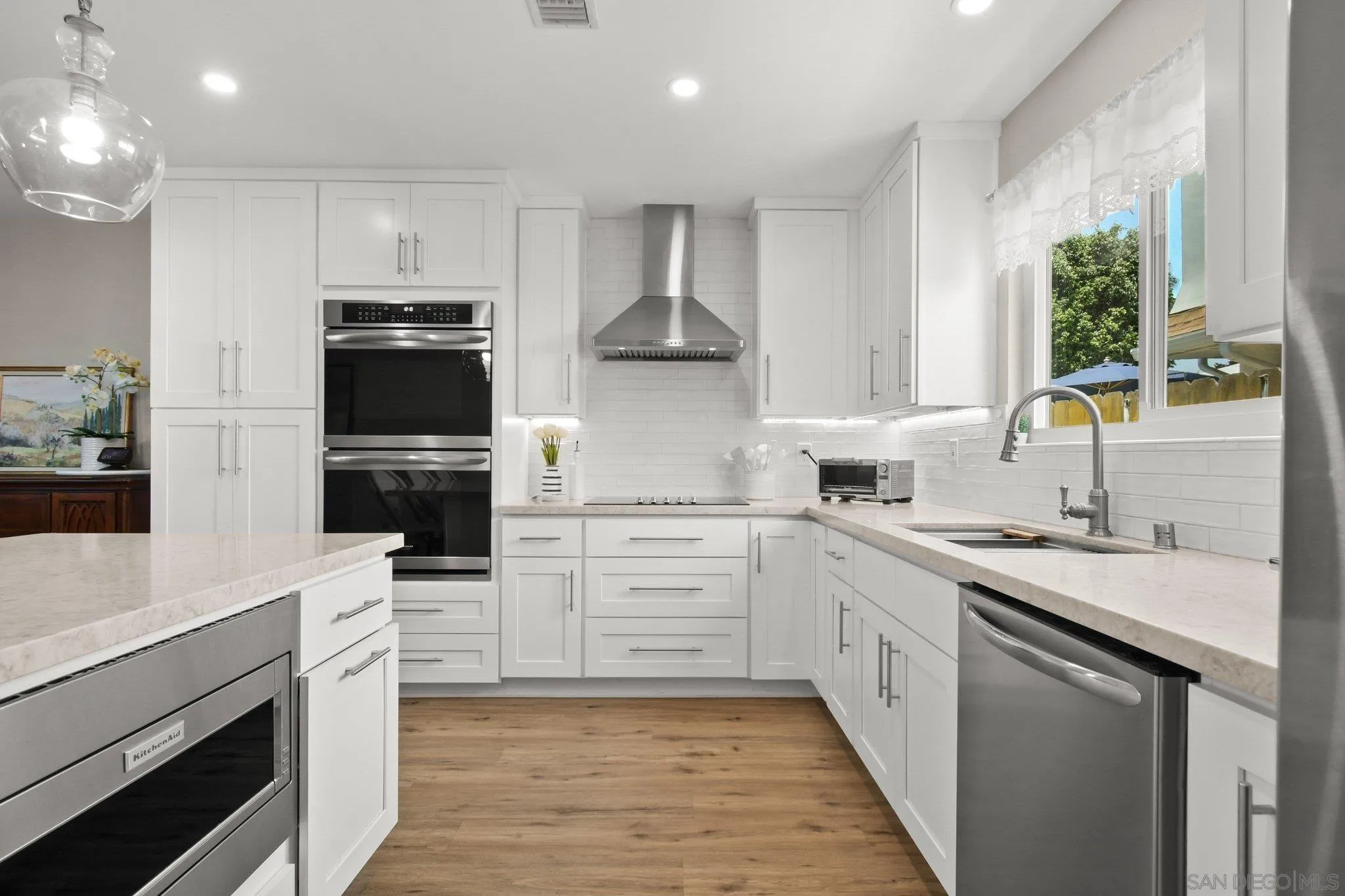 https://cdn.realtyfeed.com/cdn/127/260013838/35c29b917bffd4cb43ba4baeeedcf96a.webp