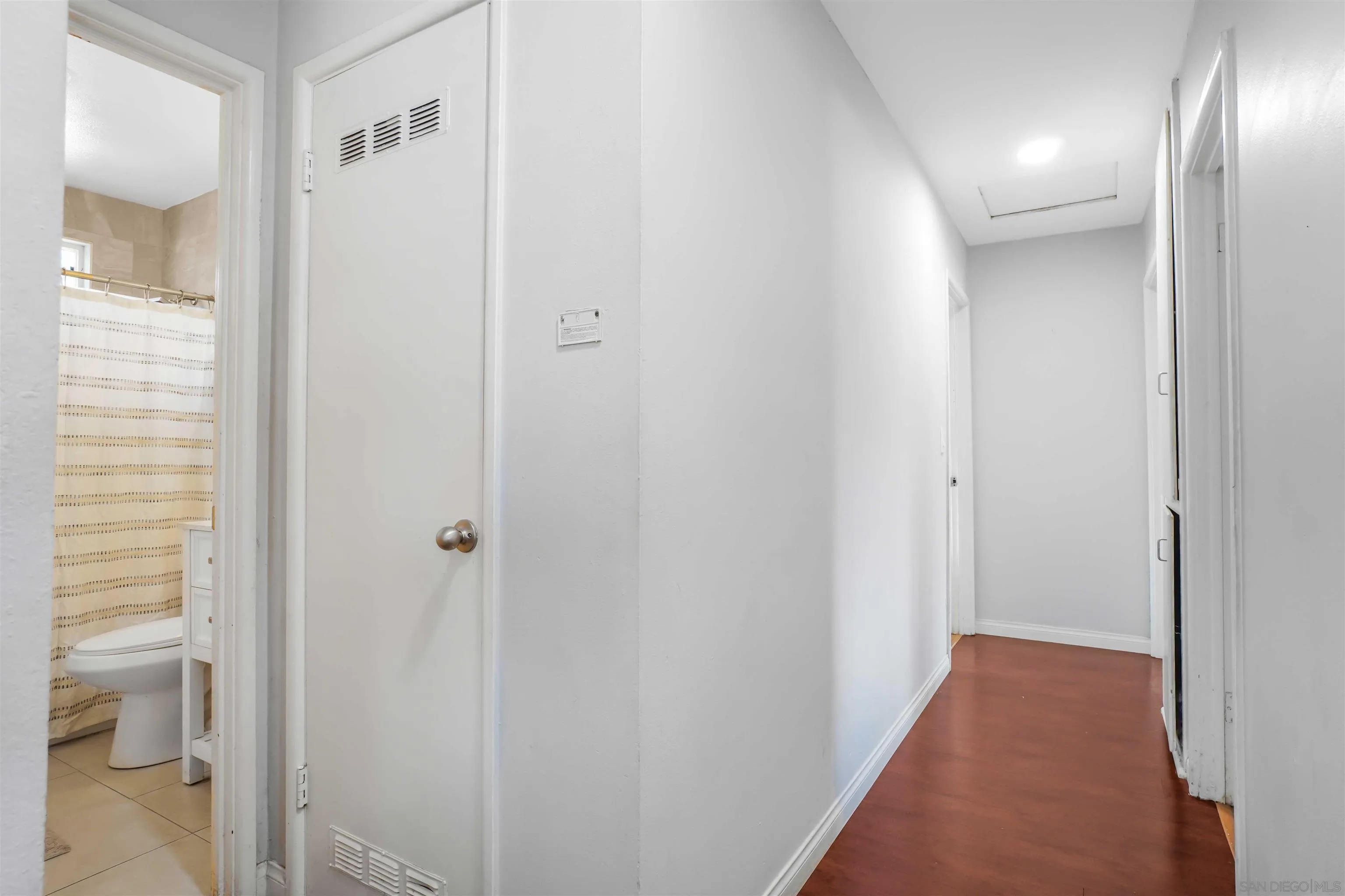 https://cdn.realtyfeed.com/cdn/127/260013839/0c9c81f37ea8fcaaee22a0df340a4e5f.webp